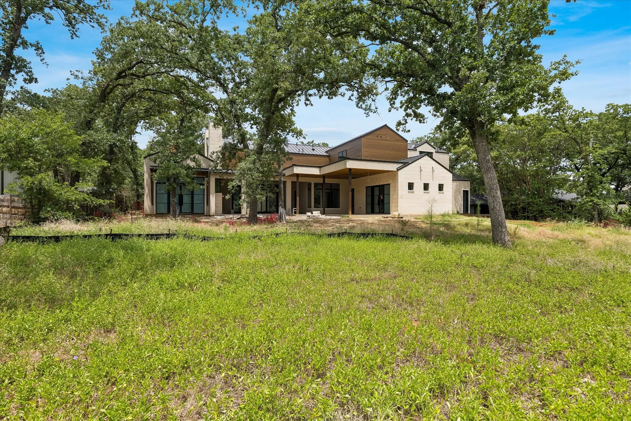 Large interior lot in highly desired neighborhood - NO HOA