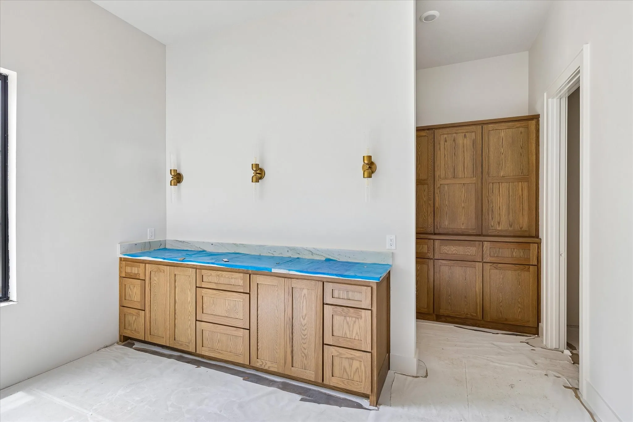 Second Primary Ensuite will have Dual Sinks, Seperate Shower & Soaking Tub, lots of storage and large walk-in closet with built-ins.