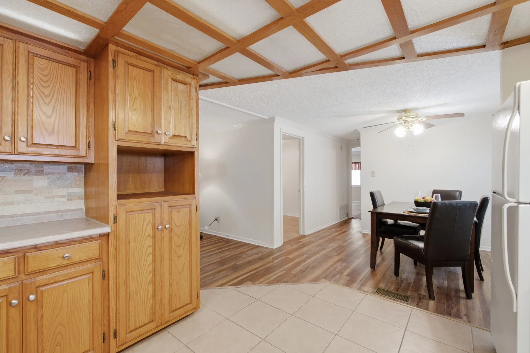 Manufactured Home For Sale in Taylor County , 5849 Atlantic Drive, Abilene, Texas 79606, 5 Bedroom, 2 Bathroom, 2 Garage spaces, 1,880 Sqft, built in 1976, mls#21349655, Real Estate Agent in Abilene, Homes For Sale in Taylor county, Homes For Sale in Abilene, Realtor in Abilene Texas, Real Estate Brokerage Independent Realty Texas, Luminita Cordes Realtor