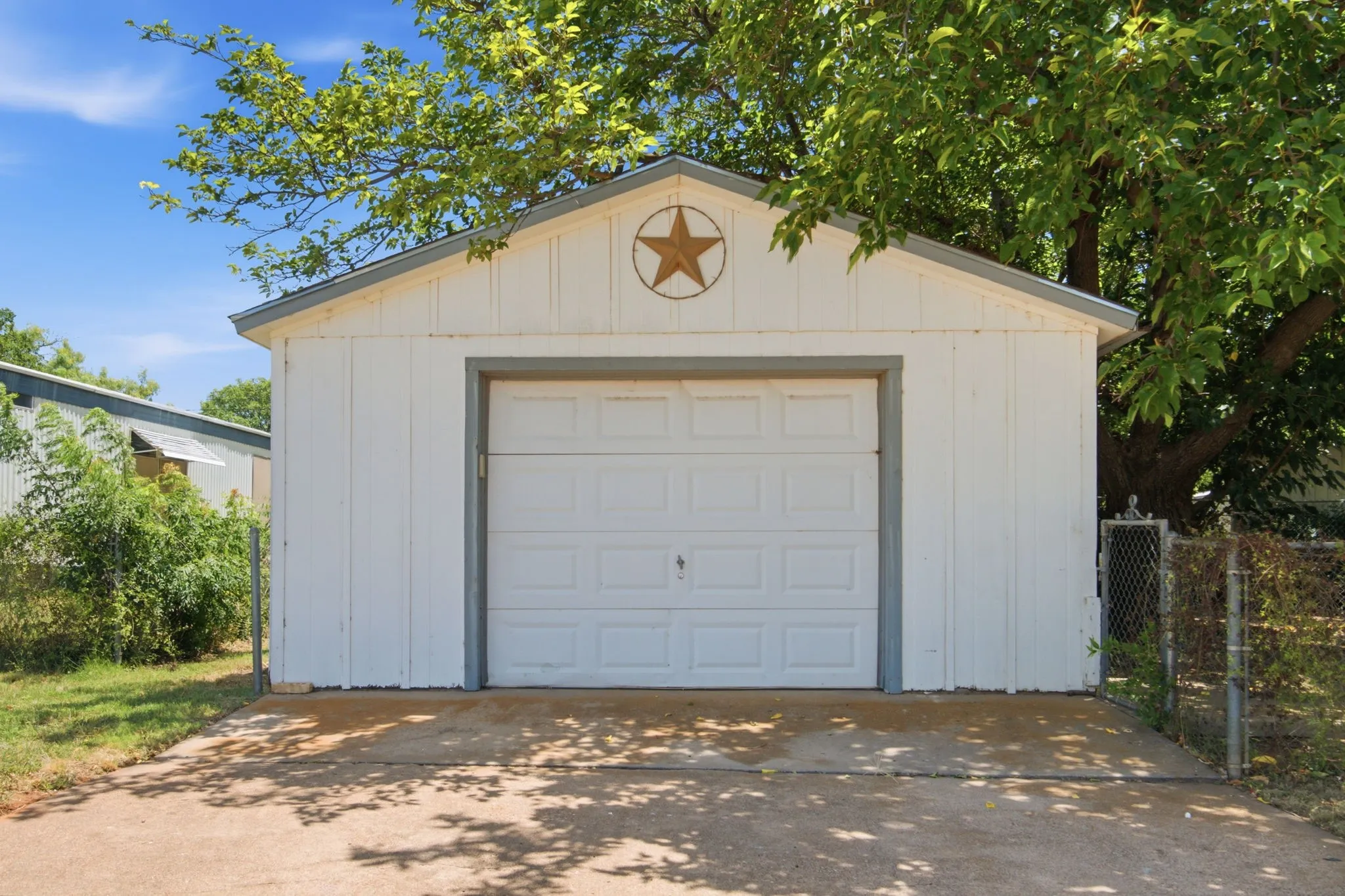 Manufactured Home For Sale in Taylor County , 5849 Atlantic Drive, Abilene, Texas 79606, 5 Bedroom, 2 Bathroom, 2 Garage spaces, 1,880 Sqft, built in 1976, mls#21349655, Real Estate Agent in Abilene, Homes For Sale in Taylor county, Homes For Sale in Abilene, Realtor in Abilene Texas, Real Estate Brokerage Independent Realty Texas, Luminita Cordes Realtor
