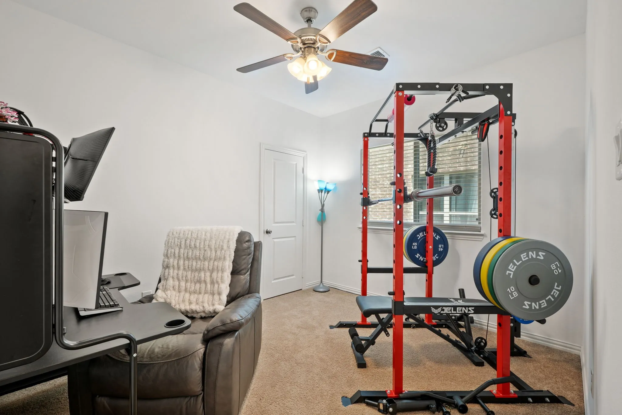 Single Family Residence For Sale in Tarrant County , 312 Marble Creek Drive, Fort Worth, Texas 76131, 3 Bedroom, 2 Bathroom, 2 Garage spaces, 1,471 Sqft, built in 2018, mls#21349971, Real Estate Agent in Fort Worth, Homes For Sale in Tarrant county, Homes For Sale in Fort Worth, Realtor in Fort Worth Texas, Real Estate Brokerage Independent Realty Texas, Luminita Cordes Realtor