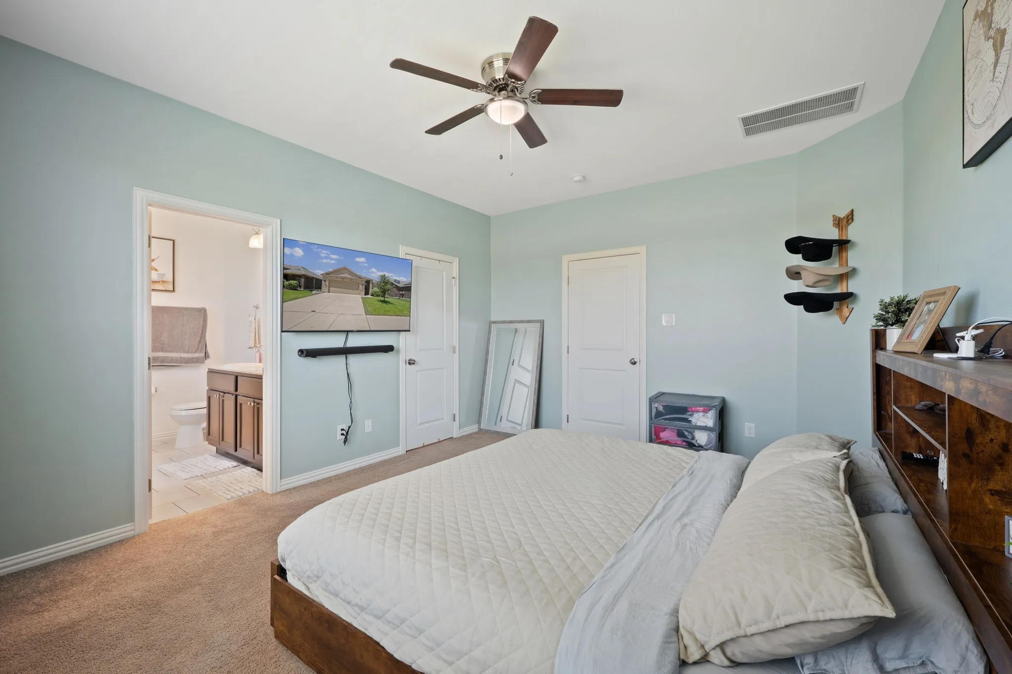 Single Family Residence For Sale in Tarrant County , 312 Marble Creek Drive, Fort Worth, Texas 76131, 3 Bedroom, 2 Bathroom, 2 Garage spaces, 1,471 Sqft, built in 2018, mls#21349971, Real Estate Agent in Fort Worth, Homes For Sale in Tarrant county, Homes For Sale in Fort Worth, Realtor in Fort Worth Texas, Real Estate Brokerage Independent Realty Texas, Luminita Cordes Realtor