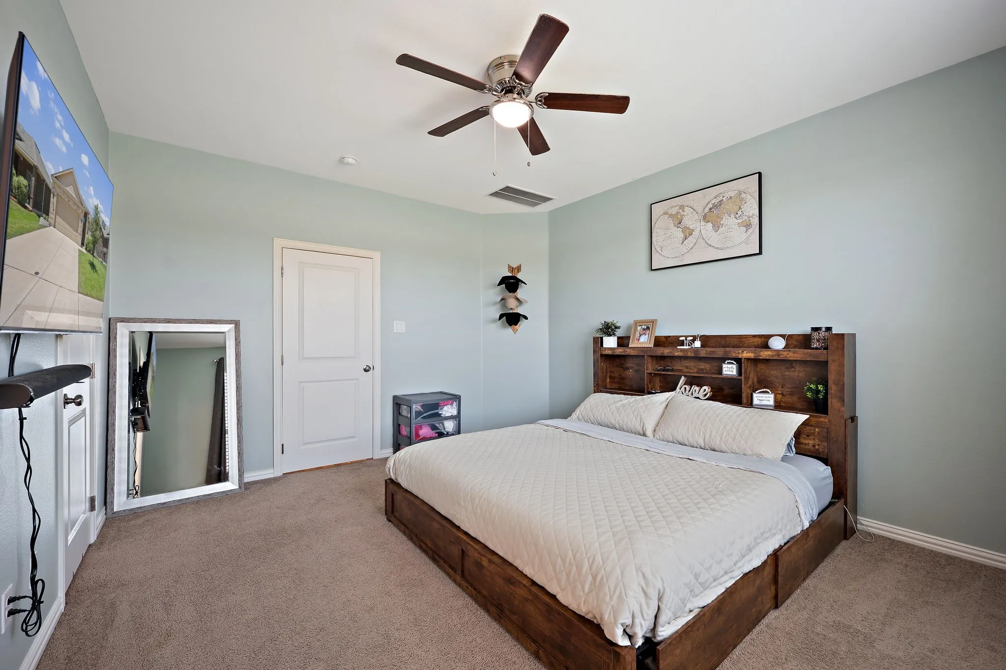 Single Family Residence For Sale in Tarrant County , 312 Marble Creek Drive, Fort Worth, Texas 76131, 3 Bedroom, 2 Bathroom, 2 Garage spaces, 1,471 Sqft, built in 2018, mls#21349971, Real Estate Agent in Fort Worth, Homes For Sale in Tarrant county, Homes For Sale in Fort Worth, Realtor in Fort Worth Texas, Real Estate Brokerage Independent Realty Texas, Luminita Cordes Realtor