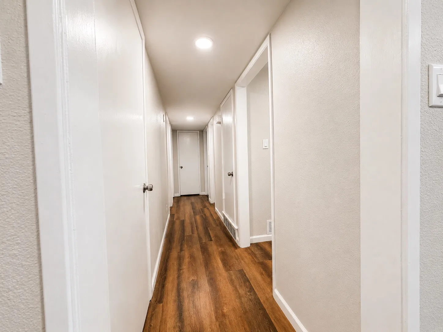 Single Family Residence For Rent in Dallas County , 901 Melrose Drive, Richardson, Texas 75080, 3 Bedroom, 2 Bathroom, 2 Garage spaces, 1,372 Sqft, built in 1962, mls#21349898, Real Estate Agent in Richardson, Homes For Rent in Dallas county, Homes For Rent in Richardson, Realtor in Richardson Texas, Real Estate Brokerage Independent Realty Texas, Luminita Cordes Realtor