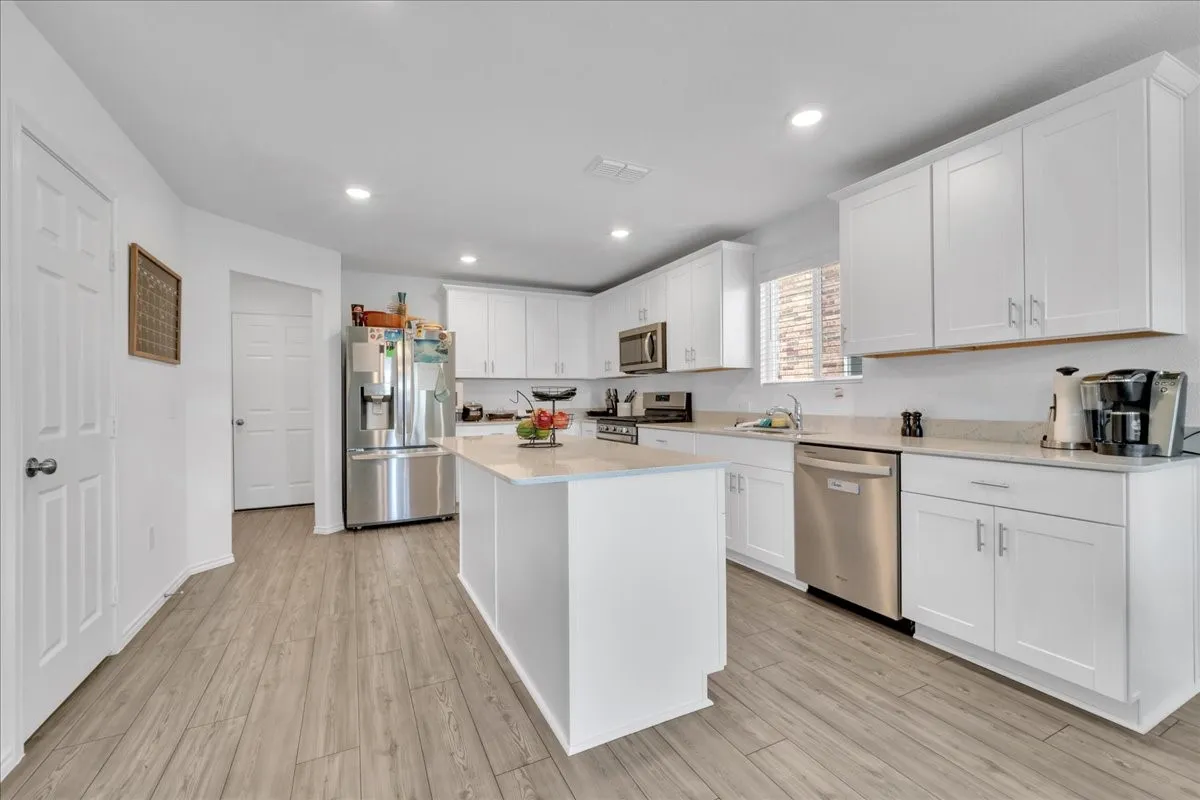 Single Family Residence For Rent in Denton County , 14152 Calderwood Street, Pilot Point, Texas 76258, 3 Bedroom, 3 Bathroom, 2 Garage spaces, 2,108 Sqft, built in 2023, mls#21349498, Real Estate Agent in Pilot Point, Homes For Rent in Denton county, Homes For Rent in Pilot Point, Realtor in Pilot Point Texas, Real Estate Brokerage Independent Realty Texas, Luminita Cordes Realtor