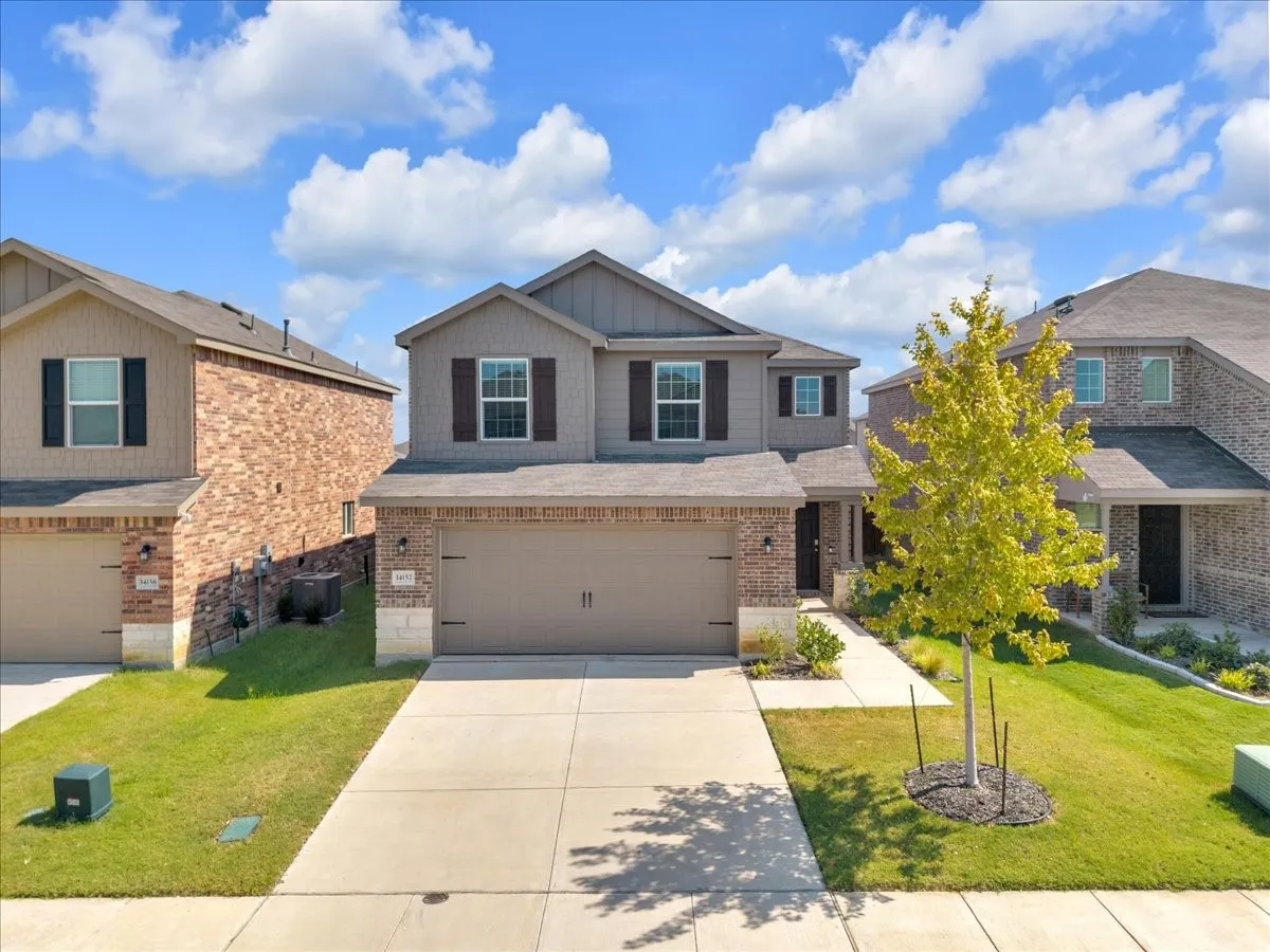 Single Family Residence For Rent in Denton County , 14152 Calderwood Street, Pilot Point, Texas 76258, 3 Bedroom, 3 Bathroom, 2 Garage spaces, 2,108 Sqft, built in 2023, mls#21349498, Real Estate Agent in Pilot Point, Homes For Rent in Denton county, Homes For Rent in Pilot Point, Realtor in Pilot Point Texas, Real Estate Brokerage Independent Realty Texas, Luminita Cordes Realtor