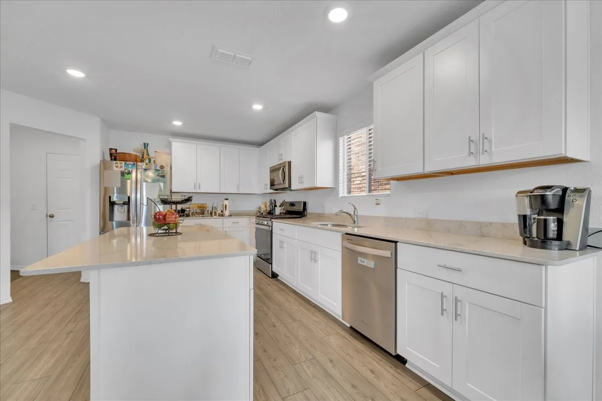 Single Family Residence For Rent in Denton County , 14152 Calderwood Street, Pilot Point, Texas 76258, 3 Bedroom, 3 Bathroom, 2 Garage spaces, 2,108 Sqft, built in 2023, mls#21349498, Real Estate Agent in Pilot Point, Homes For Rent in Denton county, Homes For Rent in Pilot Point, Realtor in Pilot Point Texas, Real Estate Brokerage Independent Realty Texas, Luminita Cordes Realtor