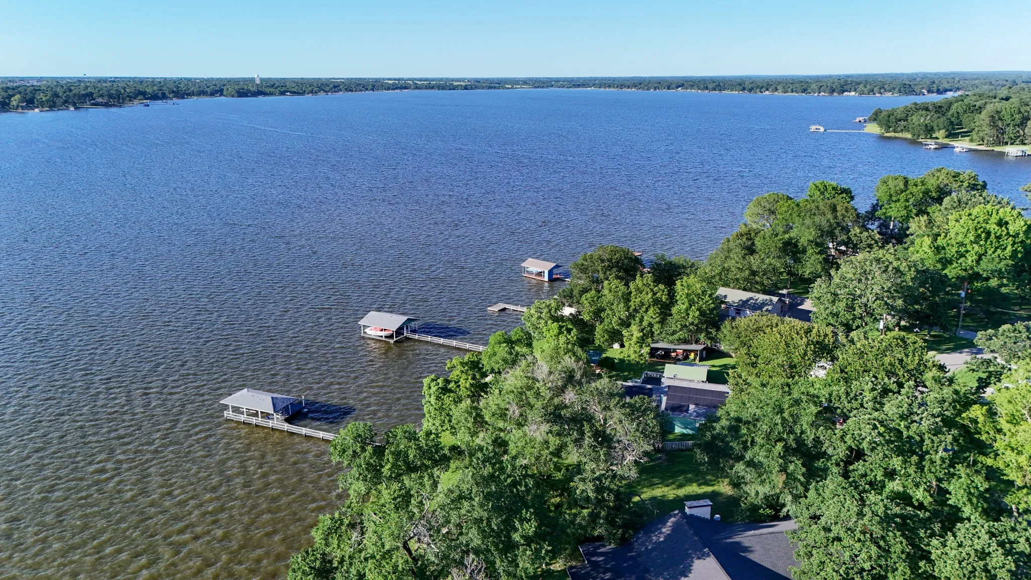 Single Family Residence For Sale in Henderson County , 250 Whispering Oaks Trail, Payne Springs, Texas 75156, 3 Bedrooms, 2 Bathrooms, Garage spaces, 1,189 Sqft, built in 1990, Price $749,900, mls#21349952, Real Estate Agent in Payne Springs, Homes For Sale in Henderson county, Homes For Sale in Payne Springs, Realtor in Payne Springs Texas, Real Estate Brokerage Independent Realty Texas, Luminita Cordes Realtor