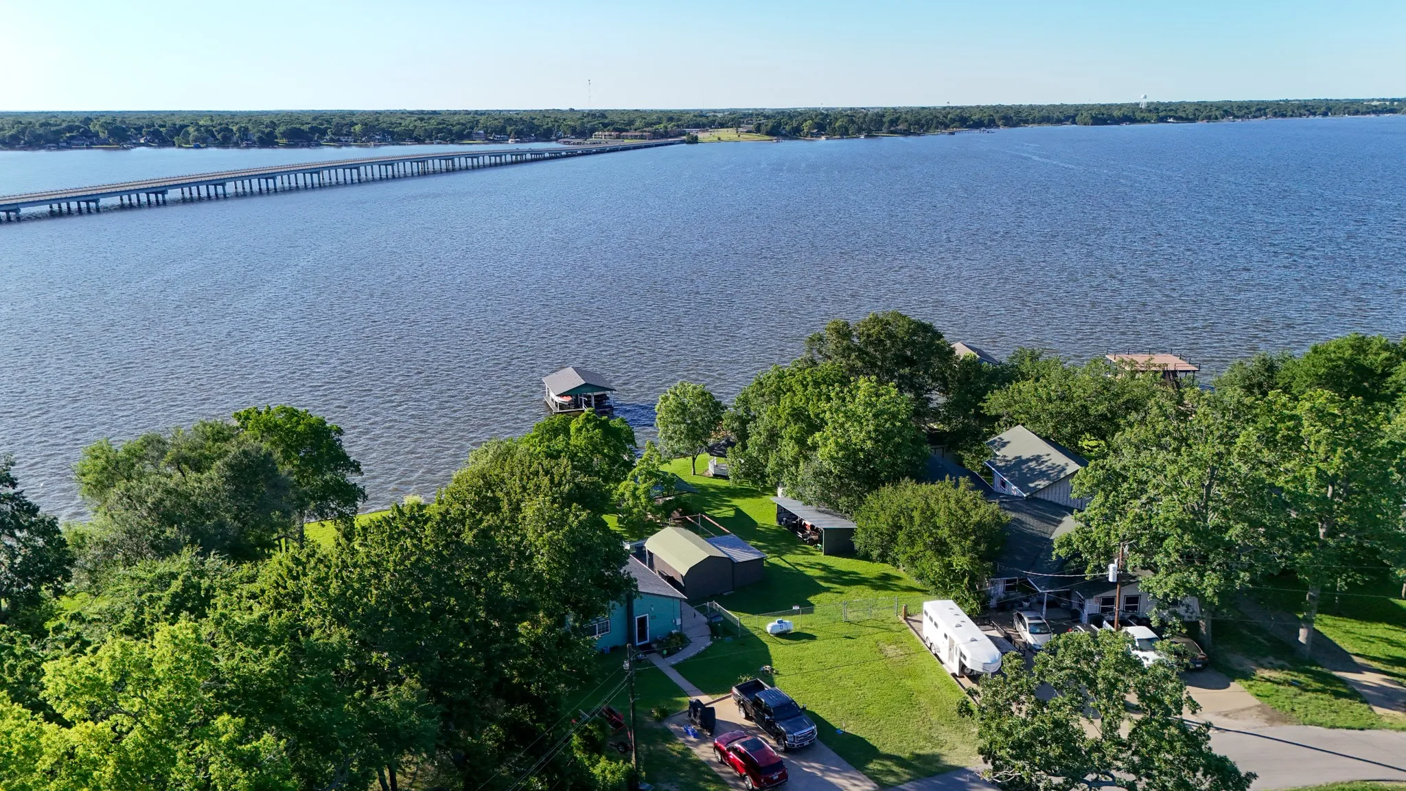 Single Family Residence For Sale in Henderson County , 250 Whispering Oaks Trail, Payne Springs, Texas 75156, 3 Bedrooms, 2 Bathrooms, Garage spaces, 1,189 Sqft, built in 1990, Price $749,900, mls#21349952, Real Estate Agent in Payne Springs, Homes For Sale in Henderson county, Homes For Sale in Payne Springs, Realtor in Payne Springs Texas, Real Estate Brokerage Independent Realty Texas, Luminita Cordes Realtor