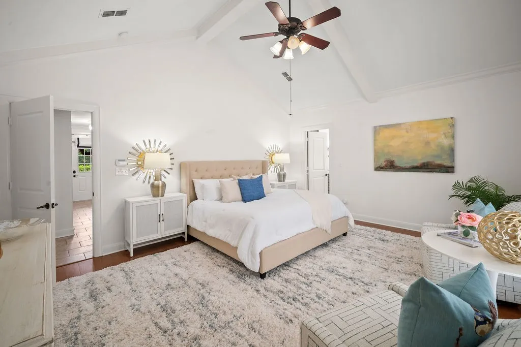 Single Family Residence For Sale in Smith County , 7637 Light Horse Court, Tyler, Texas 75703, 4 Bedroom, 4 Bathroom, 3 Garage spaces, 4,100 Sqft, built in 2005, mls#21344687, Real Estate Agent in Tyler, Homes For Sale in Smith county, Homes For Sale in Tyler, Realtor in Tyler Texas, Real Estate Brokerage Independent Realty Texas, Luminita Cordes Realtor