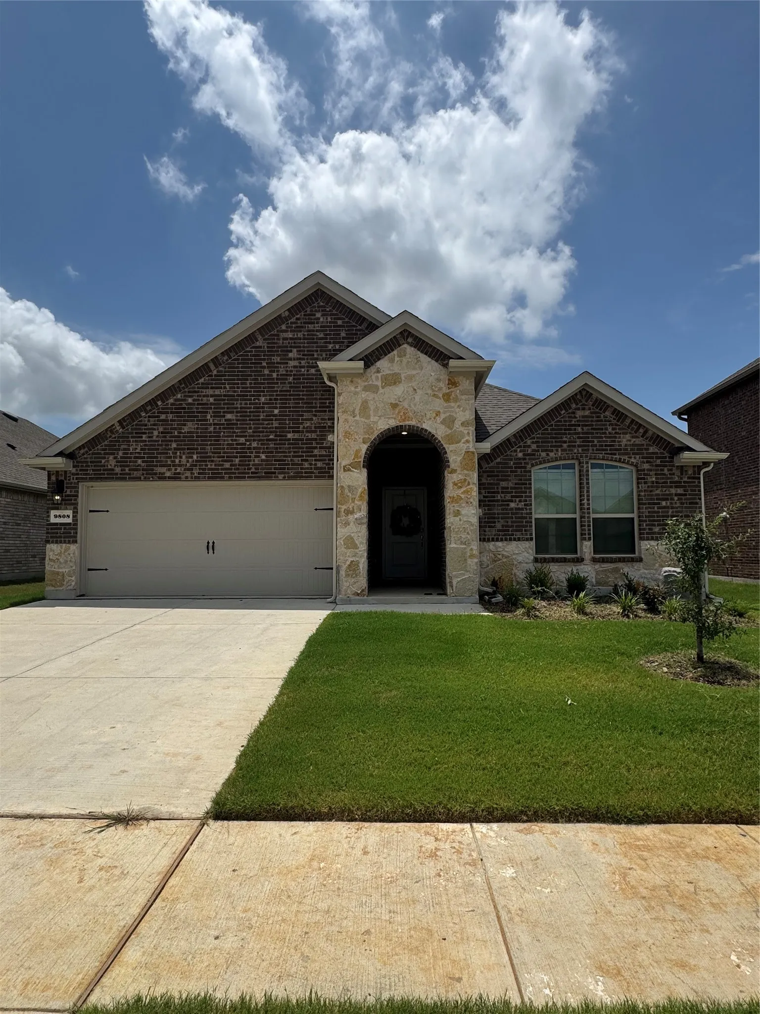 Single Family Residence For Rent in Denton County , 9808 Elk Falls Lane, Aubrey, Texas 76227, 4 Bedrooms, 2 Bathrooms, 2 Garage spaces, 2,036 Sqft, built in 2023, Price $2,600, mls#21348967, Real Estate Agent in Aubrey, Homes For Rent in Denton county, Homes For Rent in Aubrey, Realtor in Aubrey Texas, Real Estate Brokerage Independent Realty Texas, Luminita Cordes Realtor