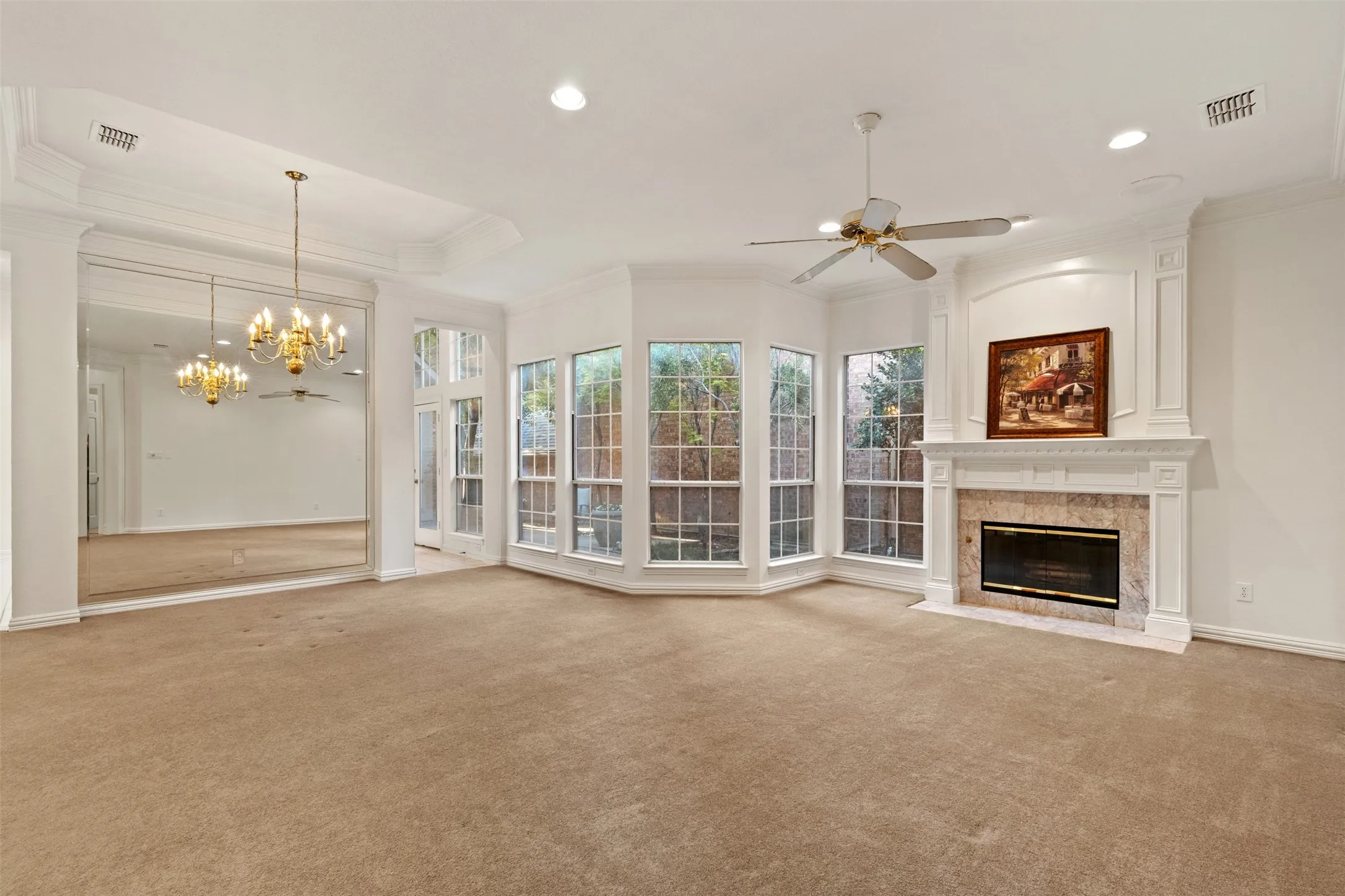 Single Family Residence For Sale in Dallas County , 8644 Breakers Point, Dallas, Texas 75243, 3 Bedroom, 3 Bathroom, 2 Garage spaces, 2,576 Sqft, built in 1992, mls#21344604, Real Estate Agent in Dallas, Homes For Sale in Dallas county, Homes For Sale in Dallas, Realtor in Dallas Texas, Real Estate Brokerage Independent Realty Texas, Luminita Cordes Realtor