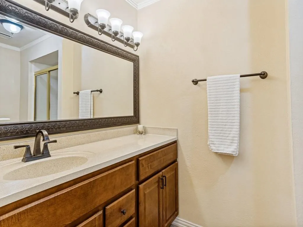 Single Family Residence For Rent in Dallas County , 2634 Duchess Drive, Garland, Texas 75040, 4 Bedroom, 0, 2 Garage spaces, 2,223 Sqft, built in 1986, mls#21350035, Real Estate Agent in Garland, Homes For Rent in Dallas county, Homes For Rent in Garland, Realtor in Garland Texas, Real Estate Brokerage Independent Realty Texas, Luminita Cordes Realtor