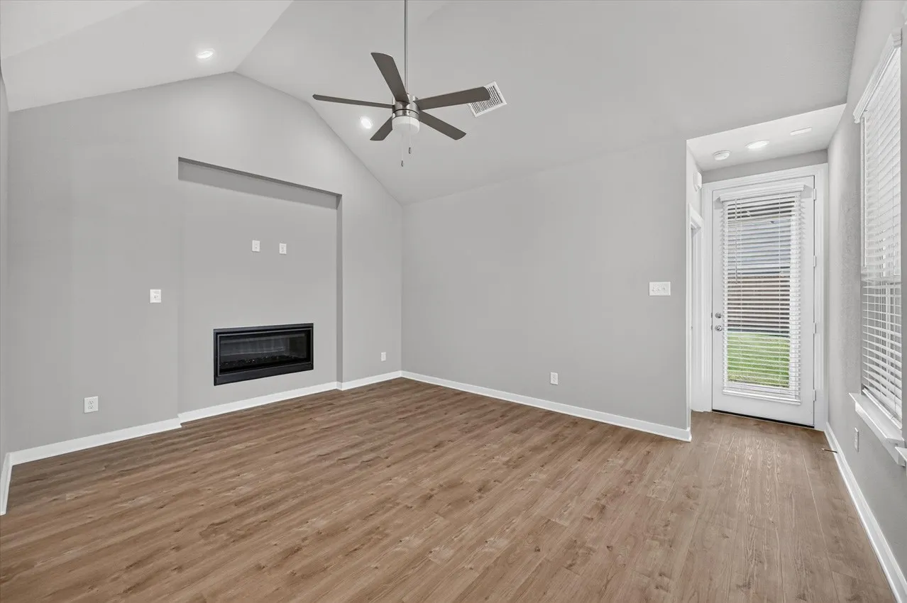 Single Family Residence For Sale in Kaufman County , 3011 Finney Street, Crandall, Texas 75114, 3 Bedroom, 2 Bathroom, 2 Garage spaces, 1,561 Sqft, built in 2026, mls#21349970, Real Estate Agent in Crandall, Homes For Sale in Kaufman county, Homes For Sale in Crandall, Realtor in Crandall Texas, Real Estate Brokerage Independent Realty Texas, Luminita Cordes Realtor