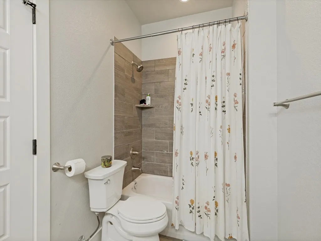Single Family Residence For Sale in Jack County , 310 Oakwood Avenue, Jacksboro, Texas 76458, 3 Bedrooms, 2 Bathrooms, 2 Garage spaces, 1,914 Sqft, built in 2023, Price $269,000, mls#21350039, Real Estate Agent in Jacksboro, Homes For Sale in Jack county, Homes For Sale in Jacksboro, Realtor in Jacksboro Texas, Real Estate Brokerage Independent Realty Texas, Luminita Cordes Realtor