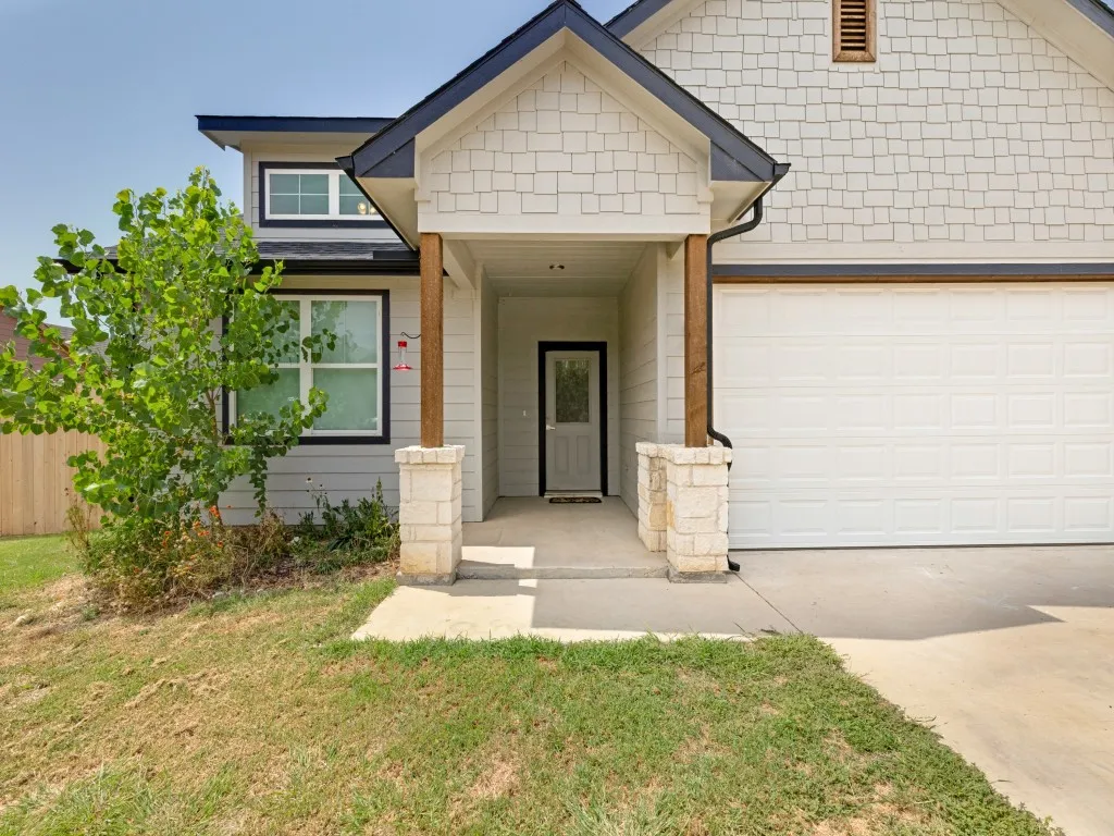 Single Family Residence For Sale in Jack County , 310 Oakwood Avenue, Jacksboro, Texas 76458, 3 Bedrooms, 2 Bathrooms, 2 Garage spaces, 1,914 Sqft, built in 2023, Price $269,000, mls#21350039, Real Estate Agent in Jacksboro, Homes For Sale in Jack county, Homes For Sale in Jacksboro, Realtor in Jacksboro Texas, Real Estate Brokerage Independent Realty Texas, Luminita Cordes Realtor