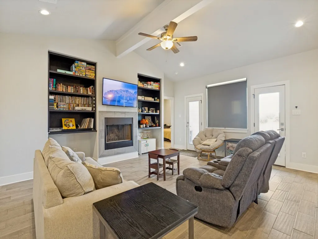 Single Family Residence For Sale in Jack County , 310 Oakwood Avenue, Jacksboro, Texas 76458, 3 Bedrooms, 2 Bathrooms, 2 Garage spaces, 1,914 Sqft, built in 2023, Price $269,000, mls#21350039, Real Estate Agent in Jacksboro, Homes For Sale in Jack county, Homes For Sale in Jacksboro, Realtor in Jacksboro Texas, Real Estate Brokerage Independent Realty Texas, Luminita Cordes Realtor