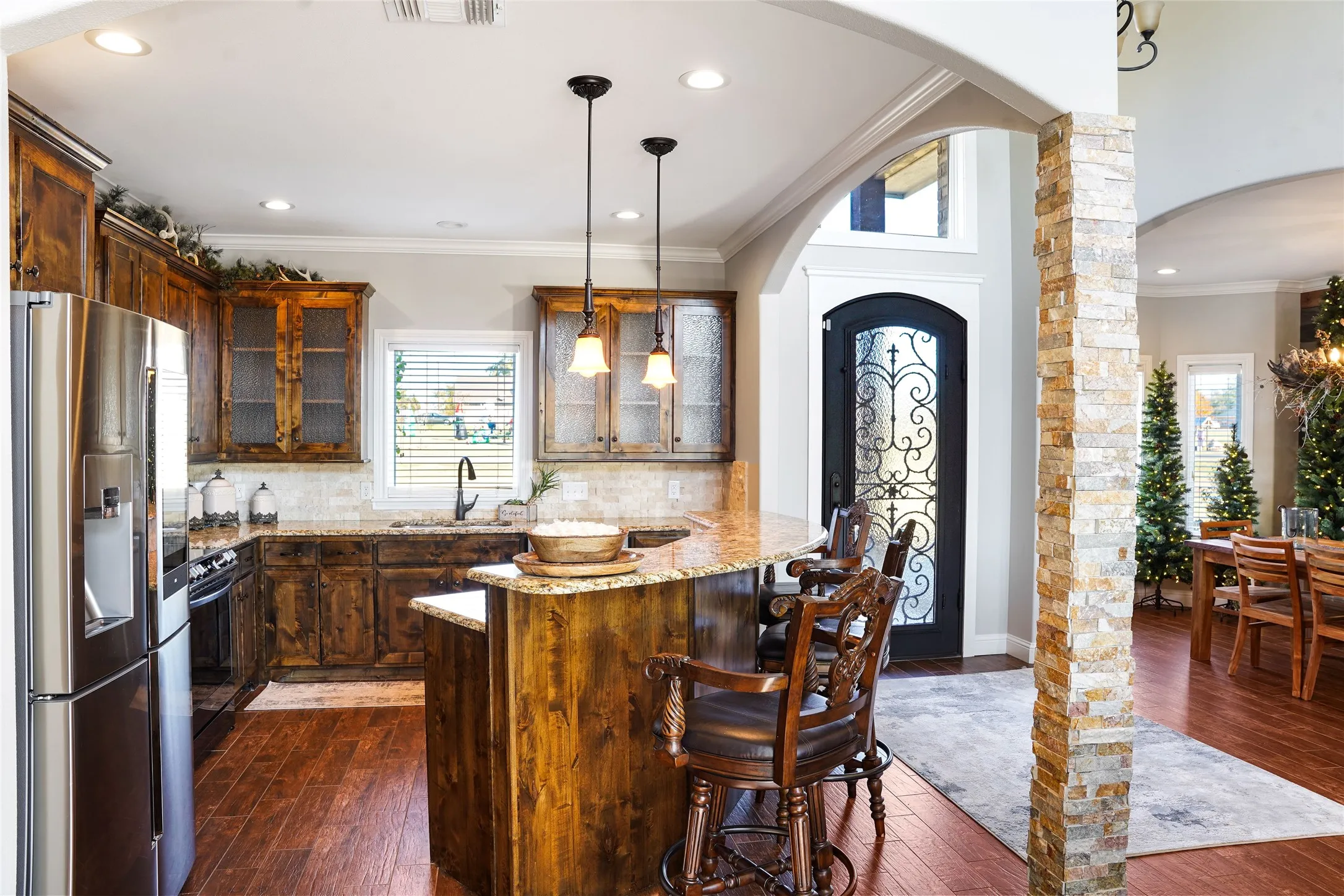 Single Family Residence For Sale in Hopkins County , 89 Ely Drive, Sulphur Springs, Texas 75482, 4 Bedrooms, 2 Bathrooms, 2 Garage spaces, 2,520 Sqft, built in 2016, Price $649,995, mls#21349618, Real Estate Agent in Sulphur Springs, Homes For Sale in Hopkins county, Homes For Sale in Sulphur Springs, Realtor in Sulphur Springs Texas, Real Estate Brokerage Independent Realty Texas, Luminita Cordes Realtor