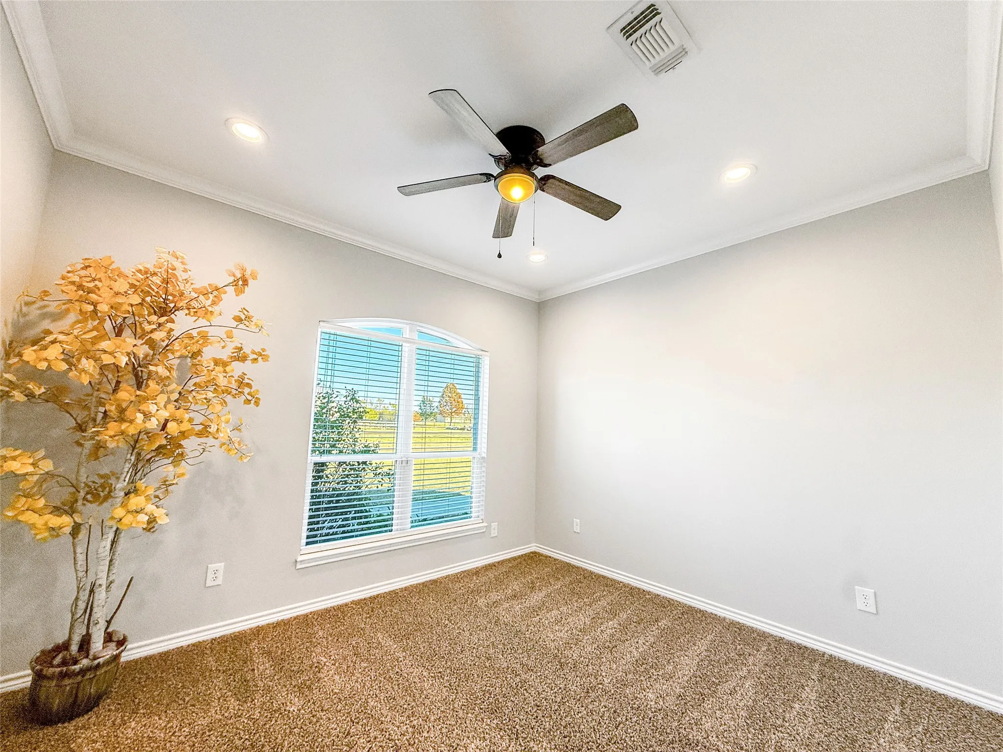 Single Family Residence For Sale in Hopkins County , 89 Ely Drive, Sulphur Springs, Texas 75482, 4 Bedrooms, 2 Bathrooms, 2 Garage spaces, 2,520 Sqft, built in 2016, Price $649,995, mls#21349618, Real Estate Agent in Sulphur Springs, Homes For Sale in Hopkins county, Homes For Sale in Sulphur Springs, Realtor in Sulphur Springs Texas, Real Estate Brokerage Independent Realty Texas, Luminita Cordes Realtor