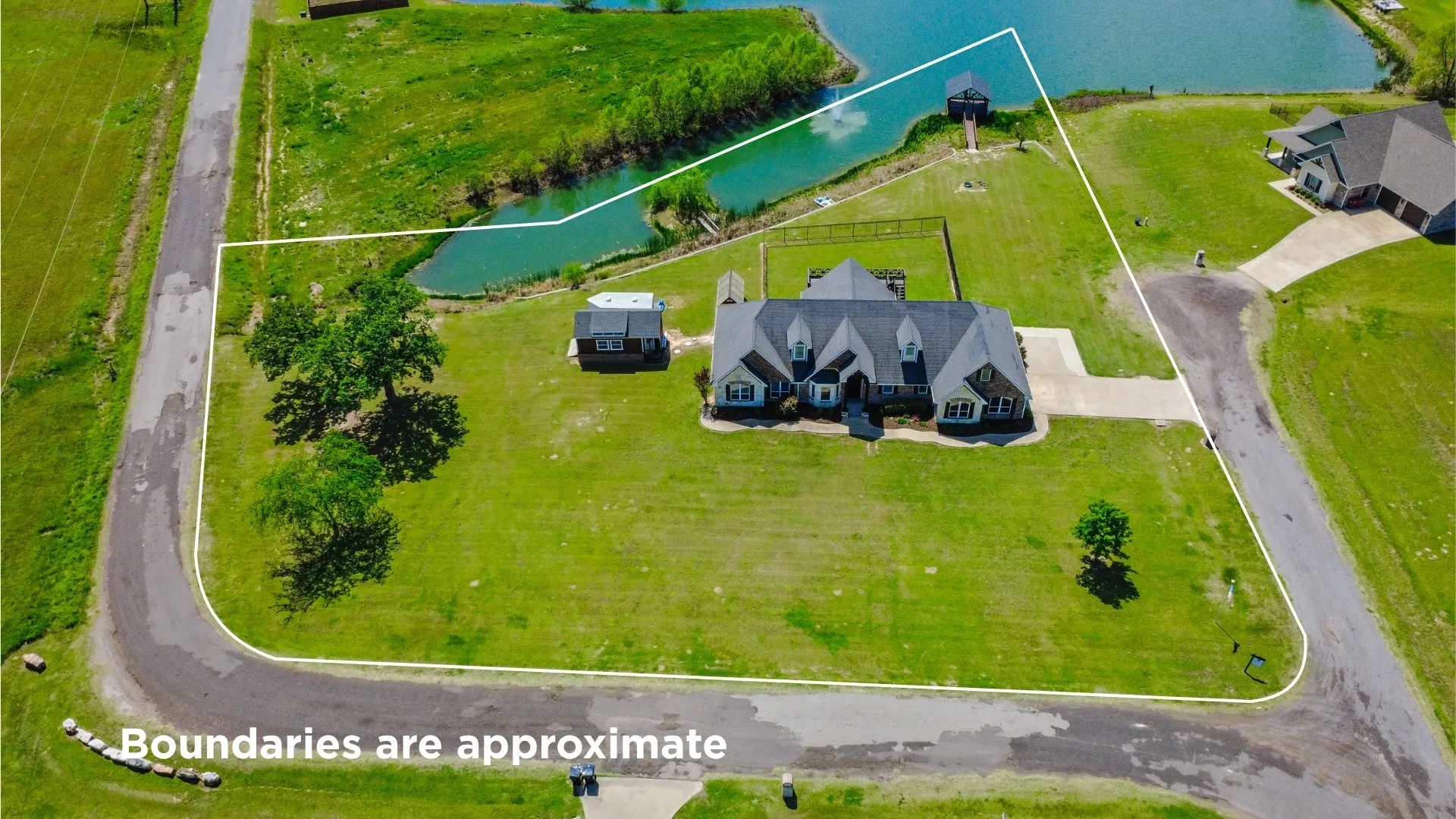 Single Family Residence For Sale in Hopkins County , 89 Ely Drive, Sulphur Springs, Texas 75482, 4 Bedrooms, 2 Bathrooms, 2 Garage spaces, 2,520 Sqft, built in 2016, Price $649,995, mls#21349618, Real Estate Agent in Sulphur Springs, Homes For Sale in Hopkins county, Homes For Sale in Sulphur Springs, Realtor in Sulphur Springs Texas, Real Estate Brokerage Independent Realty Texas, Luminita Cordes Realtor