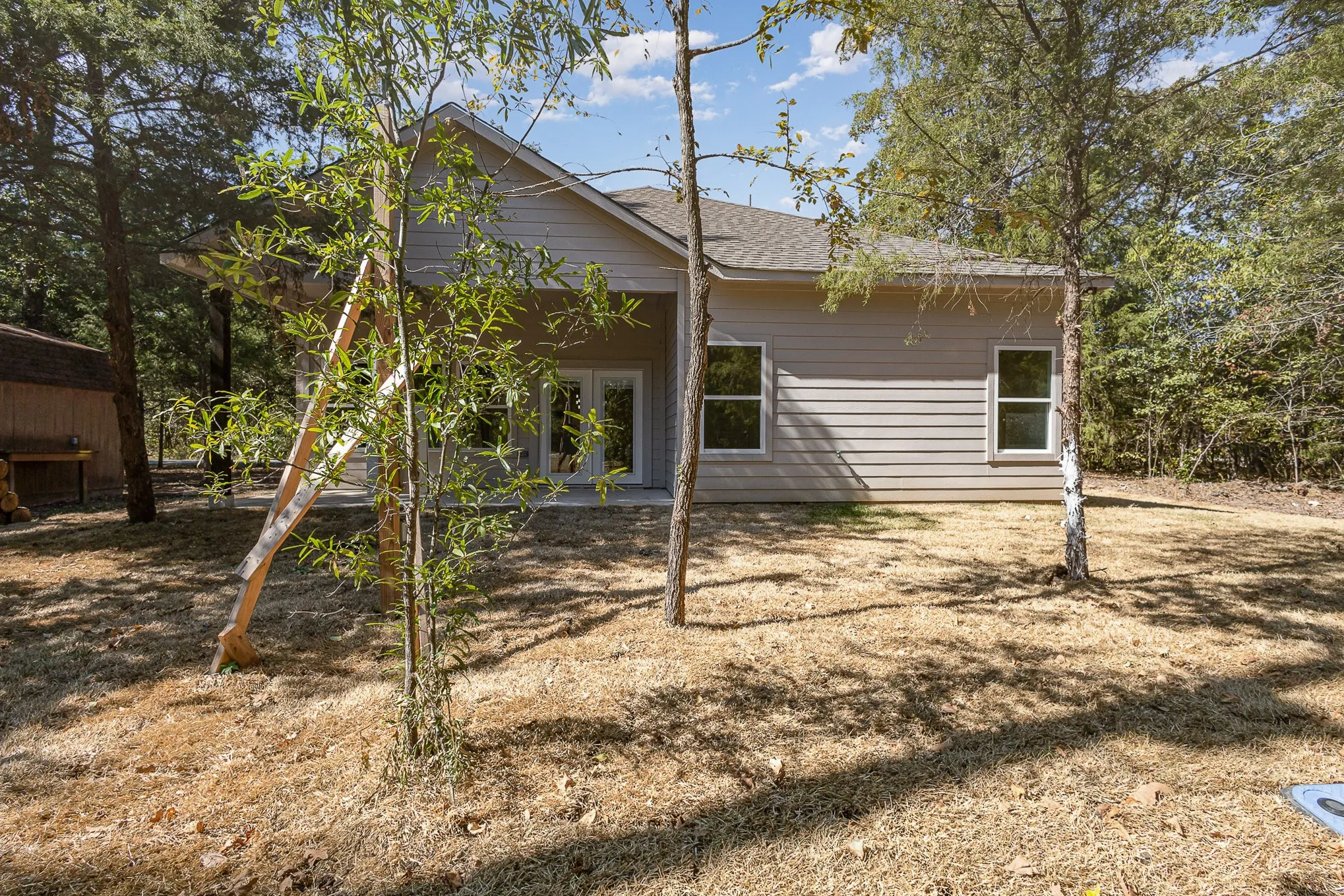 Single Family Residence For Sale in Henderson County , 116 Oakwood Drive, Trinidad, Texas 75163, 3 Bedroom, 2 Bathroom, 2 Garage spaces, 1,858 Sqft, built in 2024, mls#21343428, Real Estate Agent in Trinidad, Homes For Sale in Henderson county, Homes For Sale in Trinidad, Realtor in Trinidad Texas, Real Estate Brokerage Independent Realty Texas, Luminita Cordes Realtor