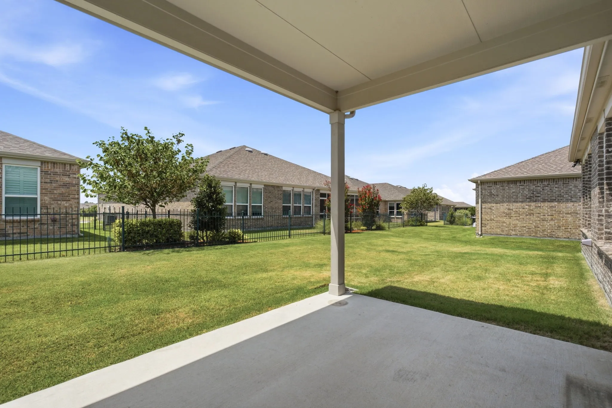 Single Family Residence For Sale in Denton County , 1681 Port Royal Lane, Frisco, Texas 75036, 2 Bedroom, 2 Bathroom, 2 Garage spaces, 1,715 Sqft, built in 2019, mls#21342433, Real Estate Agent in Frisco, Homes For Sale in Denton county, Homes For Sale in Frisco, Realtor in Frisco Texas, Real Estate Brokerage Independent Realty Texas, Luminita Cordes Realtor