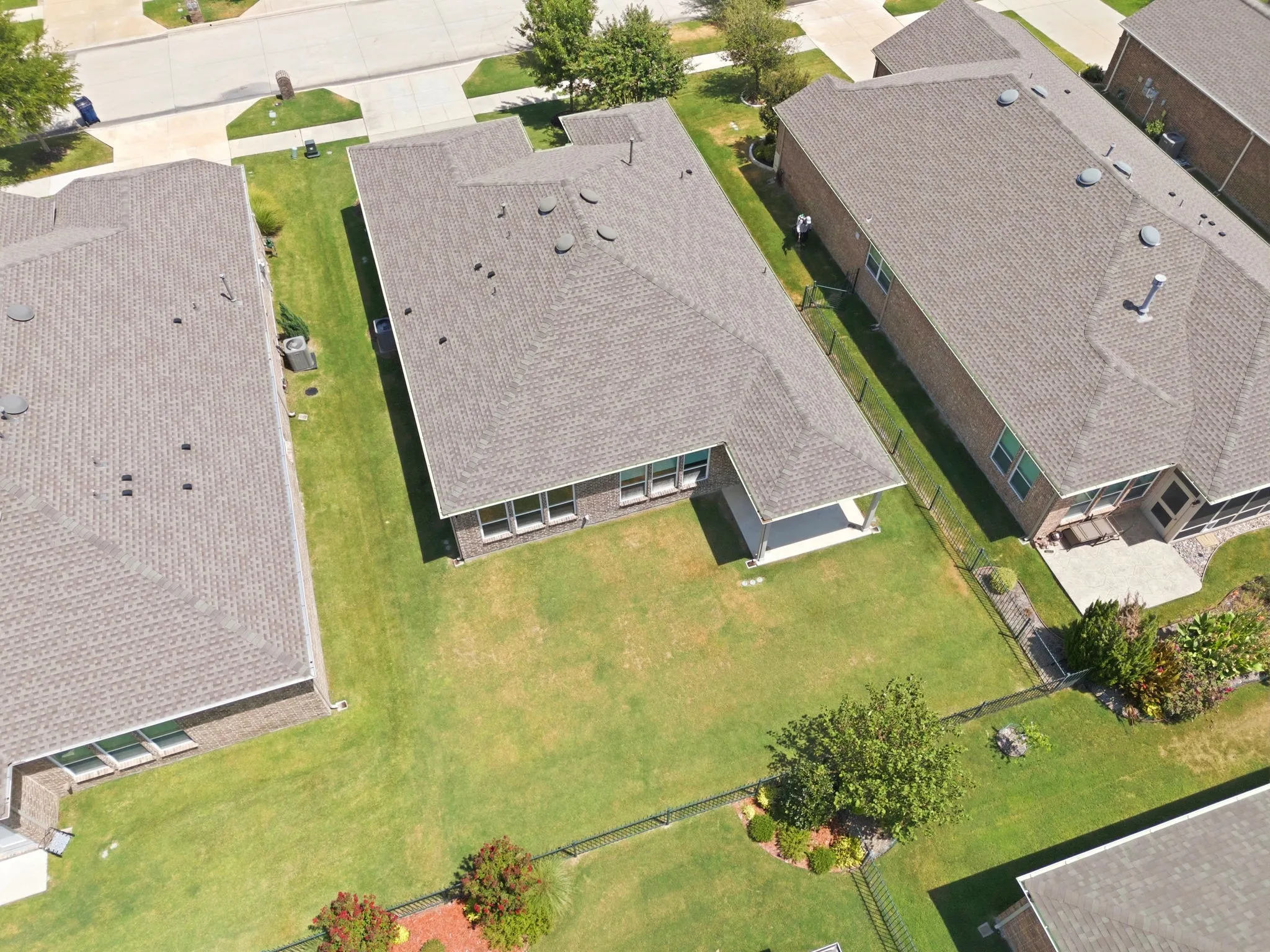 Single Family Residence For Sale in Denton County , 1681 Port Royal Lane, Frisco, Texas 75036, 2 Bedroom, 2 Bathroom, 2 Garage spaces, 1,715 Sqft, built in 2019, mls#21342433, Real Estate Agent in Frisco, Homes For Sale in Denton county, Homes For Sale in Frisco, Realtor in Frisco Texas, Real Estate Brokerage Independent Realty Texas, Luminita Cordes Realtor