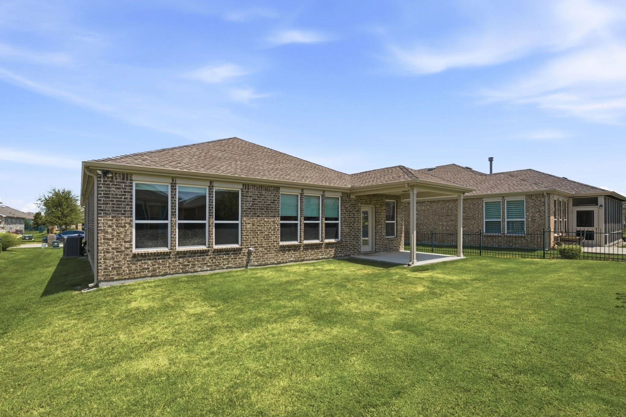 Single Family Residence For Sale in Denton County , 1681 Port Royal Lane, Frisco, Texas 75036, 2 Bedroom, 2 Bathroom, 2 Garage spaces, 1,715 Sqft, built in 2019, mls#21342433, Real Estate Agent in Frisco, Homes For Sale in Denton county, Homes For Sale in Frisco, Realtor in Frisco Texas, Real Estate Brokerage Independent Realty Texas, Luminita Cordes Realtor