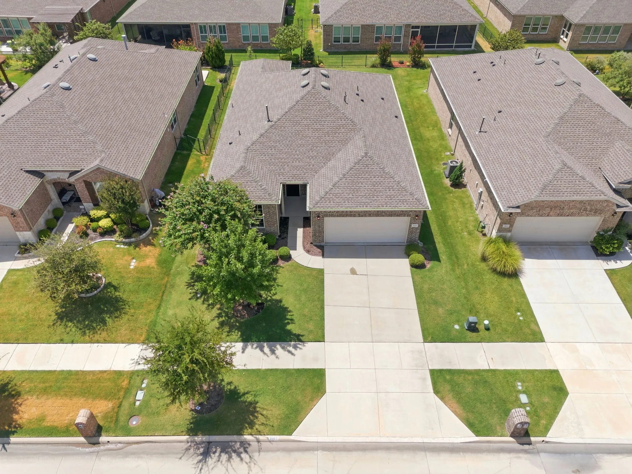 Single Family Residence For Sale in Denton County , 1681 Port Royal Lane, Frisco, Texas 75036, 2 Bedroom, 2 Bathroom, 2 Garage spaces, 1,715 Sqft, built in 2019, mls#21342433, Real Estate Agent in Frisco, Homes For Sale in Denton county, Homes For Sale in Frisco, Realtor in Frisco Texas, Real Estate Brokerage Independent Realty Texas, Luminita Cordes Realtor