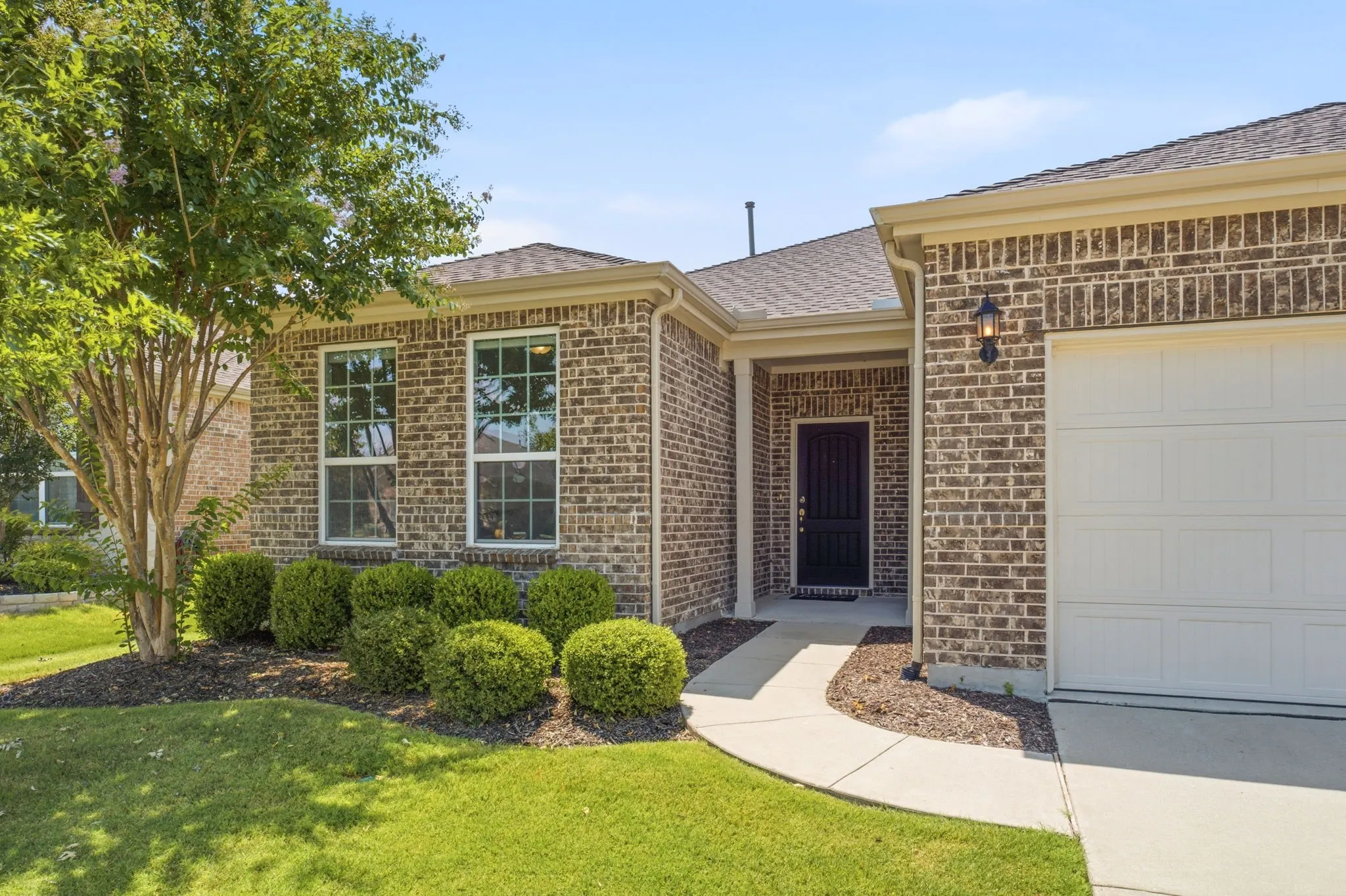 Single Family Residence For Sale in Denton County , 1681 Port Royal Lane, Frisco, Texas 75036, 2 Bedroom, 2 Bathroom, 2 Garage spaces, 1,715 Sqft, built in 2019, mls#21342433, Real Estate Agent in Frisco, Homes For Sale in Denton county, Homes For Sale in Frisco, Realtor in Frisco Texas, Real Estate Brokerage Independent Realty Texas, Luminita Cordes Realtor