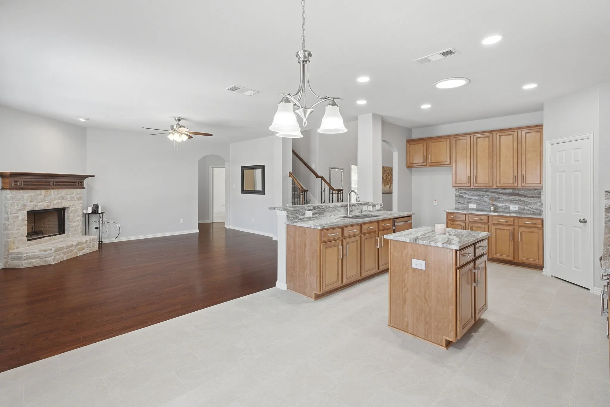 Single Family Residence For Sale in Collin County , 1113 Sunrise Drive, Allen, Texas 75002, 4 Bedroom, 3 Bathroom, 2 Garage spaces, 2,875 Sqft, built in 2009, mls#21349169, Real Estate Agent in Allen, Homes For Sale in Collin county, Homes For Sale in Allen, Realtor in Allen Texas, Real Estate Brokerage Independent Realty Texas, Luminita Cordes Realtor