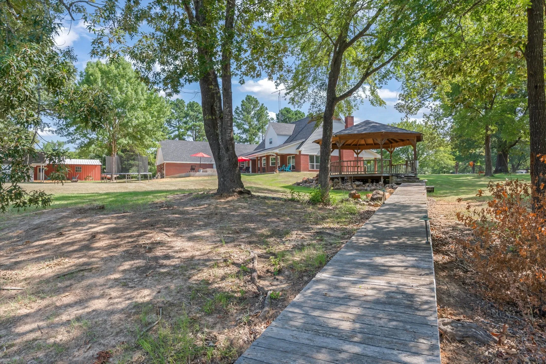 Single Family Residence For Sale in Van Zandt County , 490 VZ County Road 1711 Road, Grand Saline, Texas 75140, 5 Bedroom, 4 Bathroom, 3 Garage spaces, 3,451 Sqft, built in 1996, Price $799,000, mls#21349707, Real Estate Agent in Grand Saline, Homes For Sale in Van Zandt county, Homes For Sale in Grand Saline, Realtor in Grand Saline Texas, Real Estate Brokerage Independent Realty Texas, Luminita Cordes Realtor