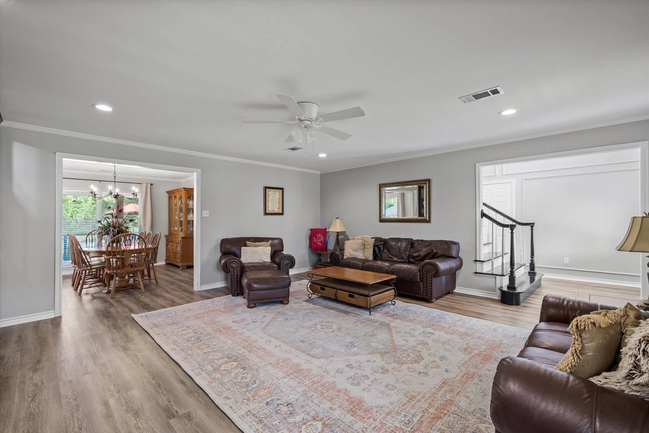 Single Family Residence For Sale in Van Zandt County , 490 VZ County Road 1711 Road, Grand Saline, Texas 75140, 5 Bedroom, 4 Bathroom, 3 Garage spaces, 3,451 Sqft, built in 1996, Price $799,000, mls#21349707, Real Estate Agent in Grand Saline, Homes For Sale in Van Zandt county, Homes For Sale in Grand Saline, Realtor in Grand Saline Texas, Real Estate Brokerage Independent Realty Texas, Luminita Cordes Realtor