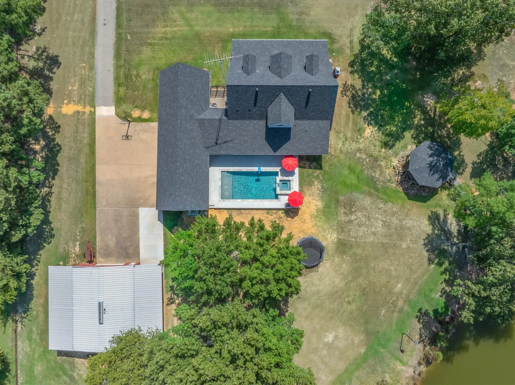 Single Family Residence For Sale in Van Zandt County , 490 VZ County Road 1711 Road, Grand Saline, Texas 75140, 5 Bedroom, 4 Bathroom, 3 Garage spaces, 3,451 Sqft, built in 1996, Price $799,000, mls#21349707, Real Estate Agent in Grand Saline, Homes For Sale in Van Zandt county, Homes For Sale in Grand Saline, Realtor in Grand Saline Texas, Real Estate Brokerage Independent Realty Texas, Luminita Cordes Realtor