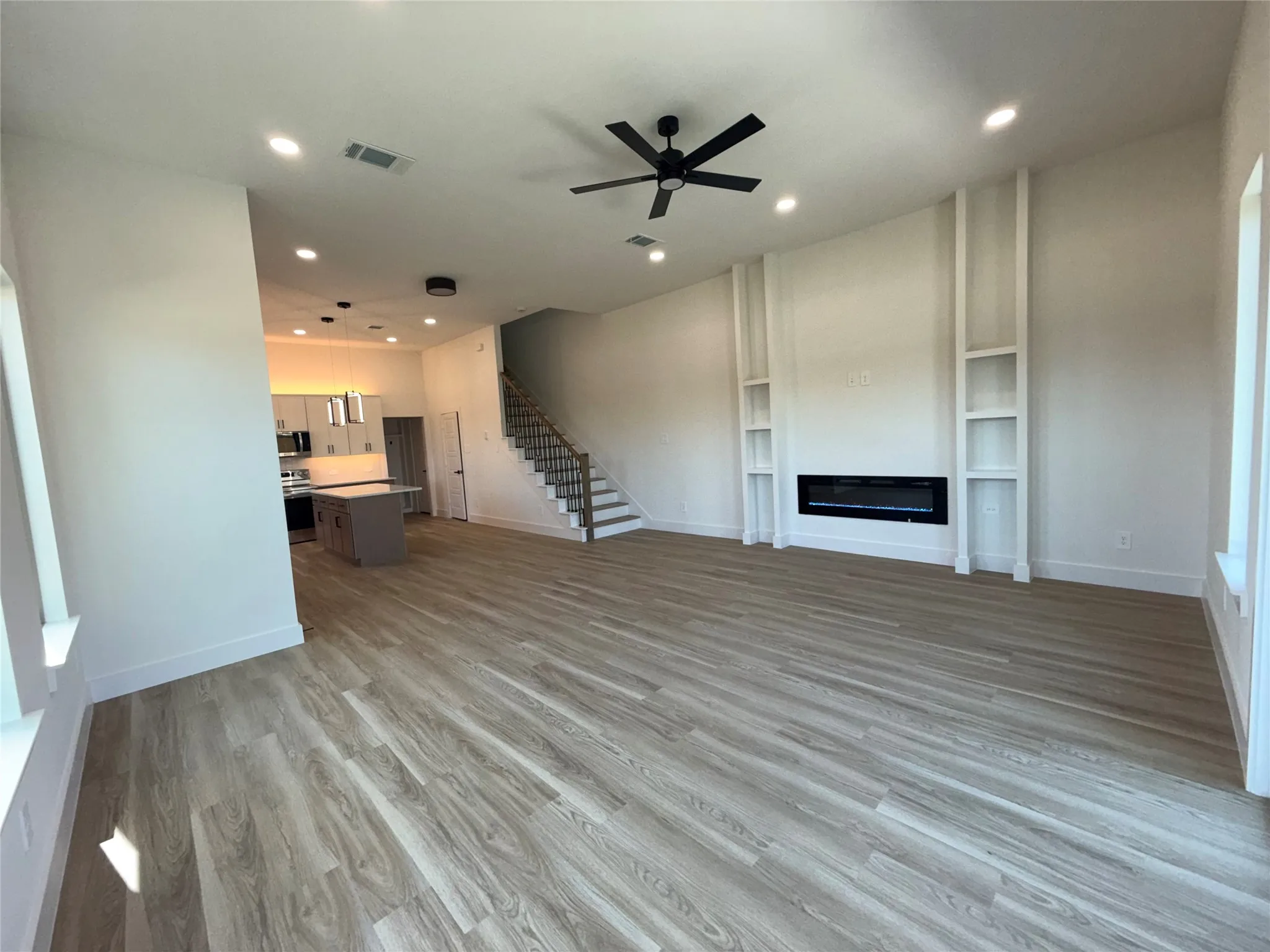 Single Family Residence For Rent in Dallas County , 5506 Mesa Circle, Dallas, Texas 75235, 3 Bedrooms, 4 Bathrooms, 2 Garage spaces, 1,841 Sqft, built in 2026, Price $3,600, mls#21350059, Real Estate Agent in Dallas, Homes For Rent in Dallas county, Homes For Rent in Dallas, Realtor in Dallas Texas, Real Estate Brokerage Independent Realty Texas, Luminita Cordes Realtor