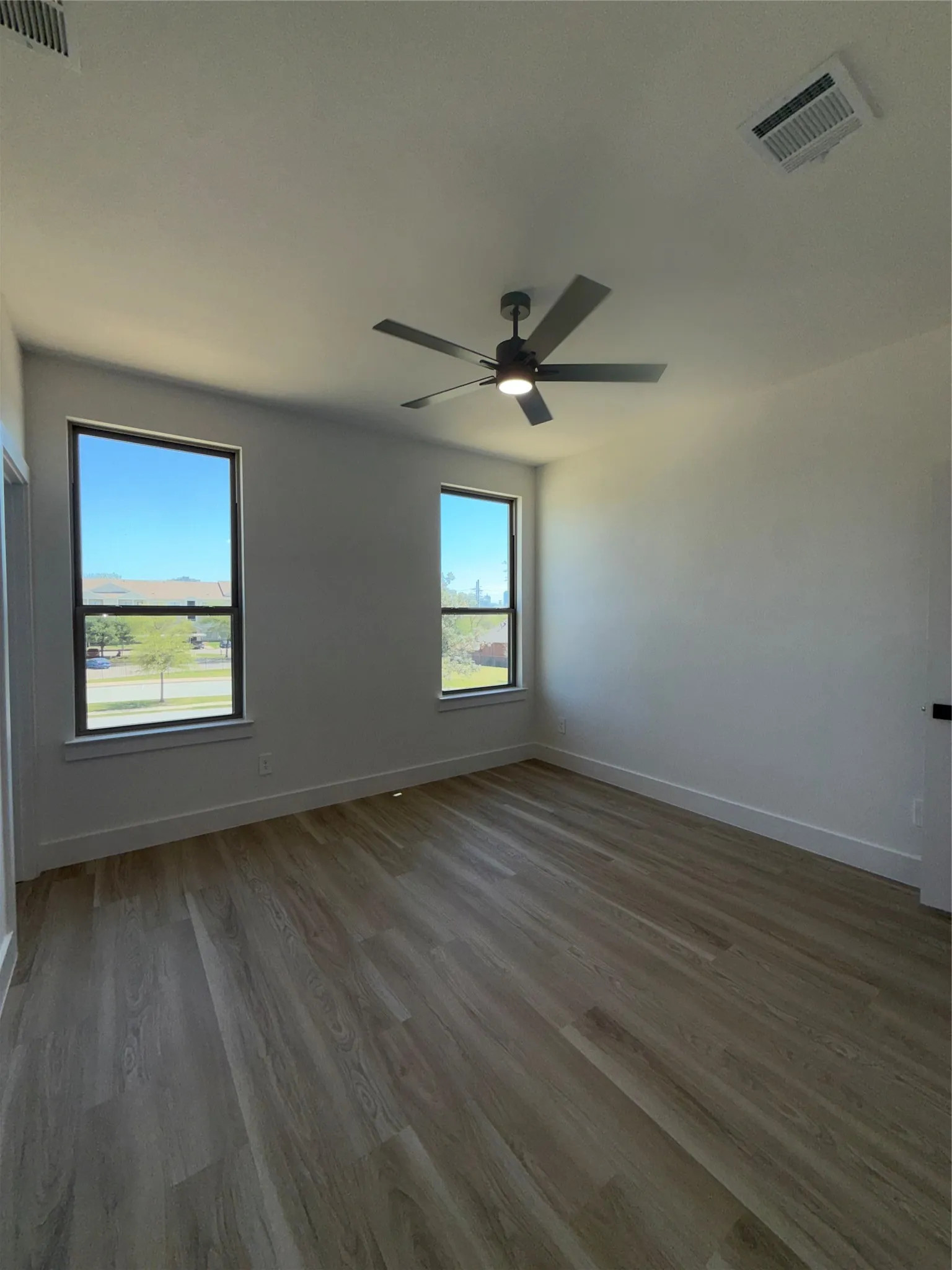 Single Family Residence For Rent in Dallas County , 5506 Mesa Circle, Dallas, Texas 75235, 3 Bedrooms, 4 Bathrooms, 2 Garage spaces, 1,841 Sqft, built in 2026, Price $3,600, mls#21350059, Real Estate Agent in Dallas, Homes For Rent in Dallas county, Homes For Rent in Dallas, Realtor in Dallas Texas, Real Estate Brokerage Independent Realty Texas, Luminita Cordes Realtor