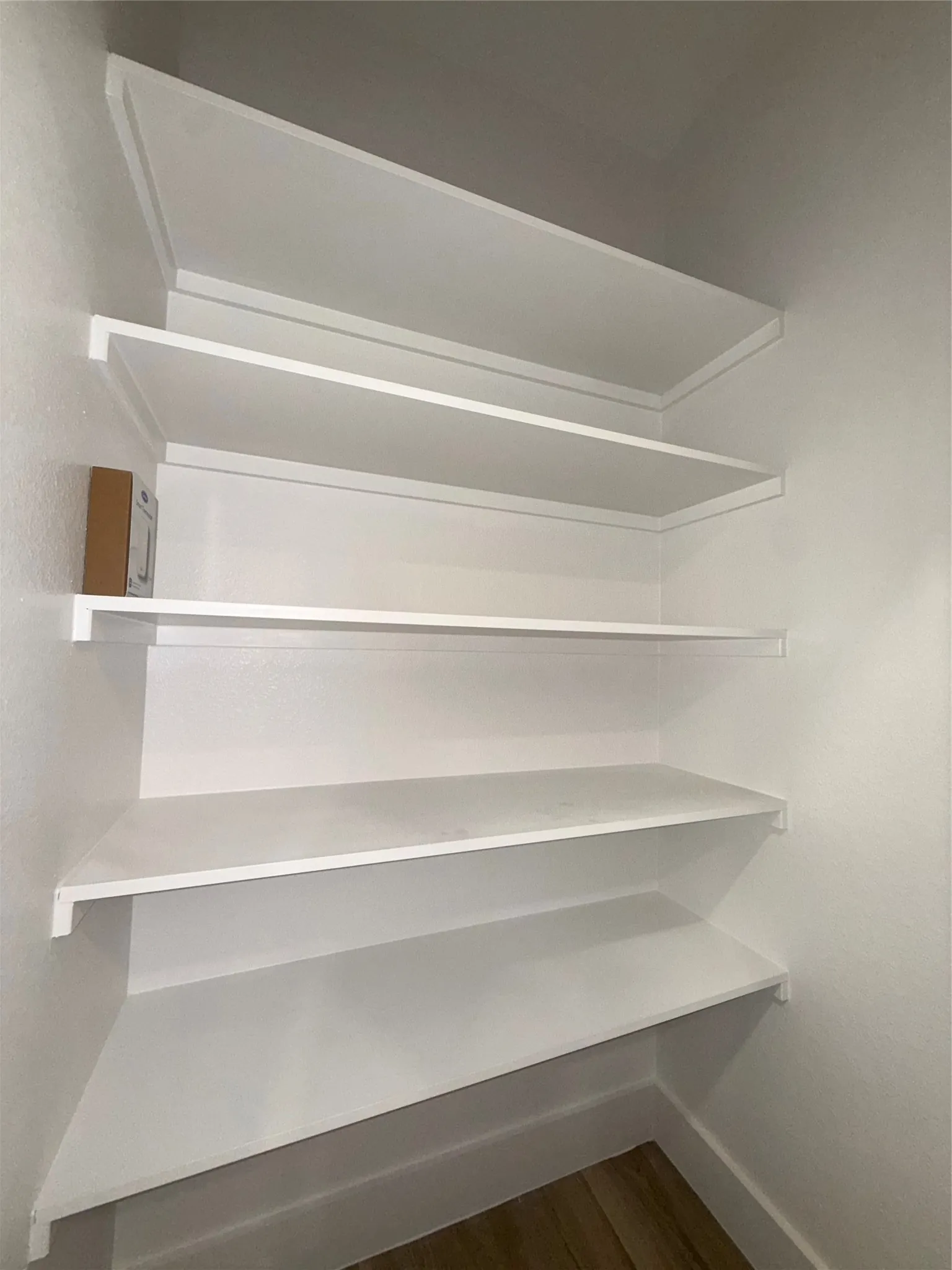 Single Family Residence For Rent in Dallas County , 5506 Mesa Circle, Dallas, Texas 75235, 3 Bedrooms, 4 Bathrooms, 2 Garage spaces, 1,841 Sqft, built in 2026, Price $3,600, mls#21350059, Real Estate Agent in Dallas, Homes For Rent in Dallas county, Homes For Rent in Dallas, Realtor in Dallas Texas, Real Estate Brokerage Independent Realty Texas, Luminita Cordes Realtor