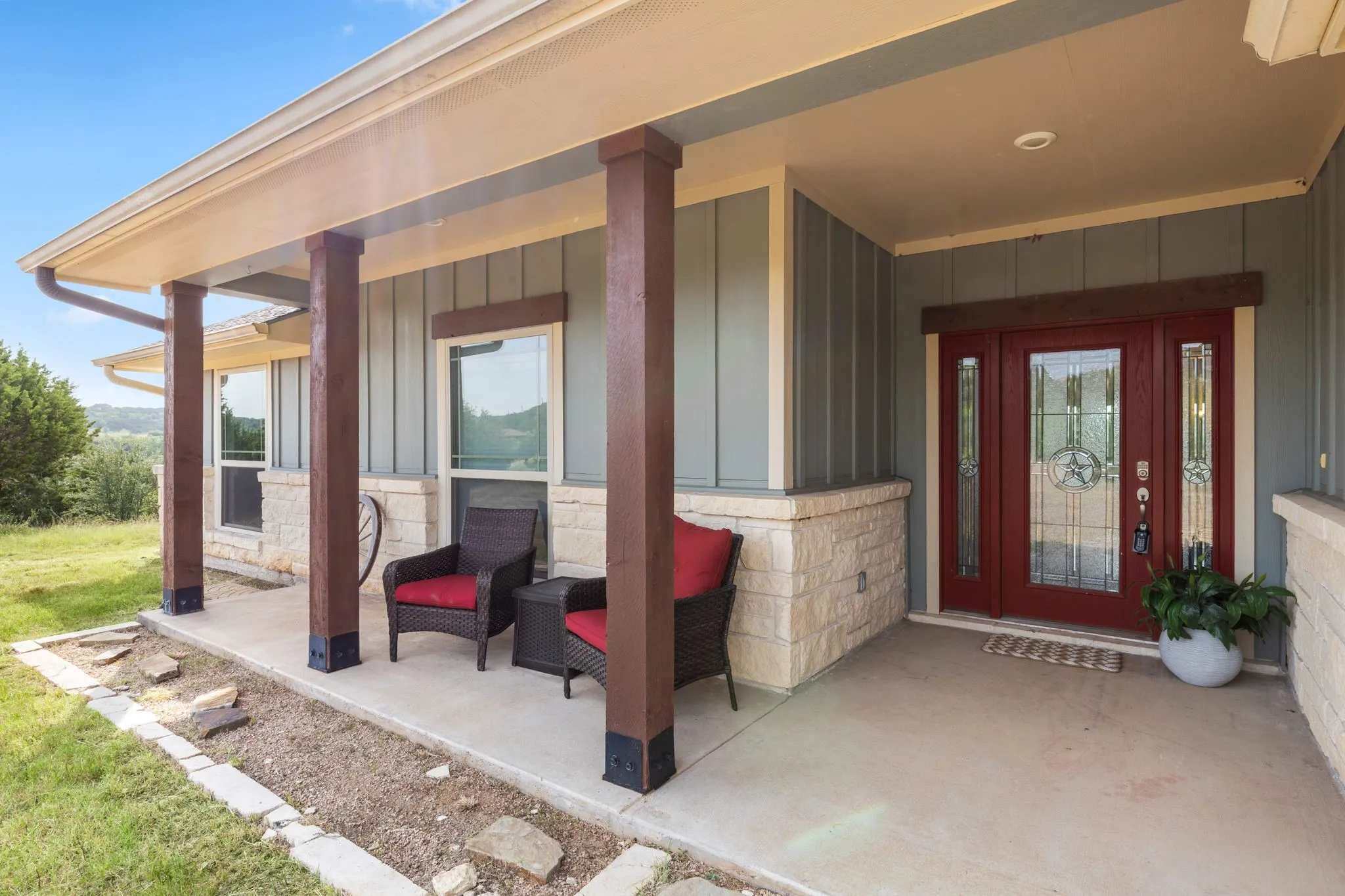 Single Family Residence For Sale in Palo Pinto County , 1626 Sawtooth Mountain Road, Graford, Texas 76449, 3 Bedrooms, 3 Bathrooms, 2 Garage spaces, 2,109 Sqft, built in 2017, Price $535,000, mls#21349587, Real Estate Agent in Graford, Homes For Sale in Palo Pinto county, Homes For Sale in Graford, Realtor in Graford Texas, Real Estate Brokerage Independent Realty Texas, Luminita Cordes Realtor