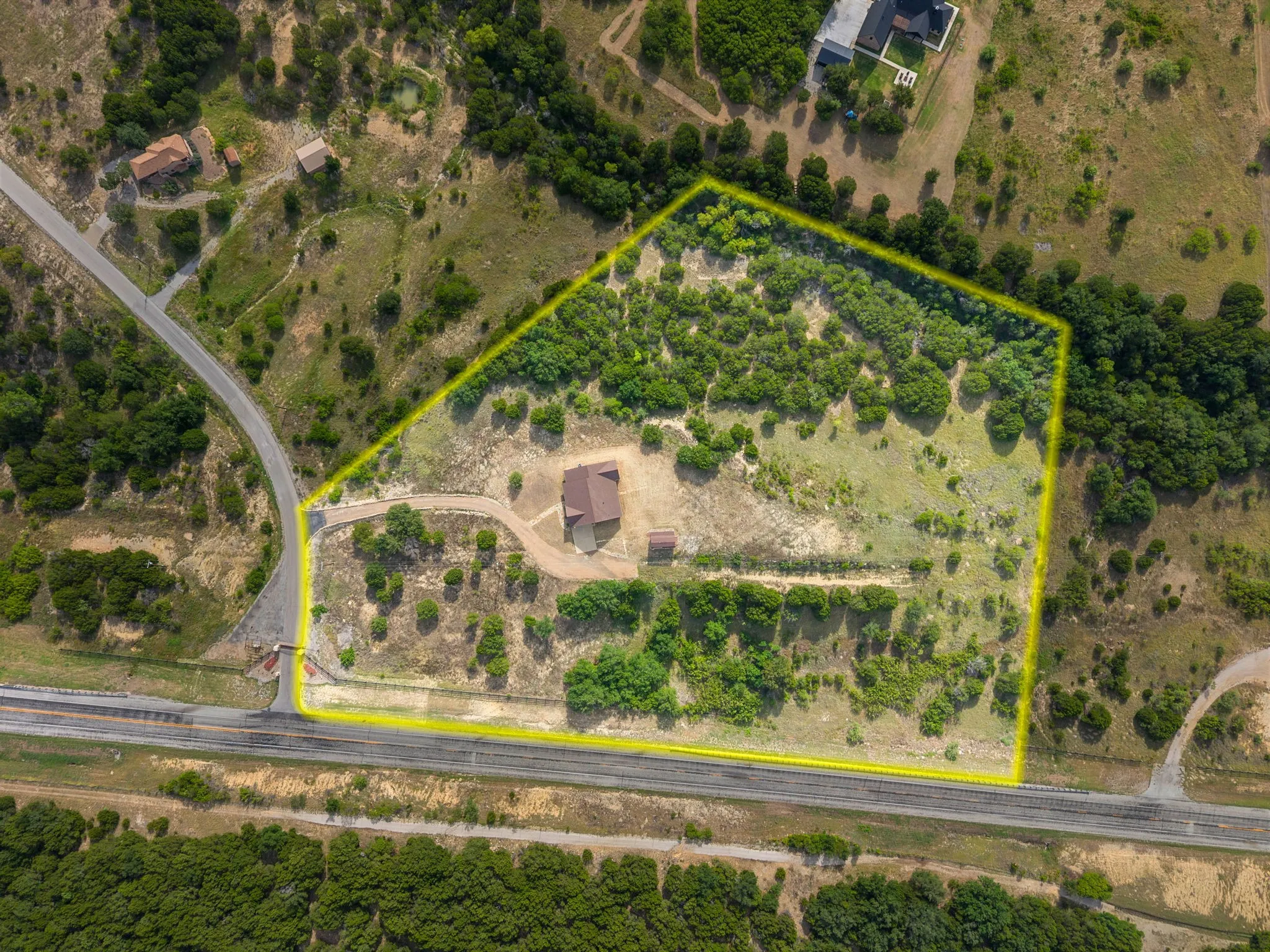 Single Family Residence For Sale in Palo Pinto County , 1626 Sawtooth Mountain Road, Graford, Texas 76449, 3 Bedrooms, 3 Bathrooms, 2 Garage spaces, 2,109 Sqft, built in 2017, Price $535,000, mls#21349587, Real Estate Agent in Graford, Homes For Sale in Palo Pinto county, Homes For Sale in Graford, Realtor in Graford Texas, Real Estate Brokerage Independent Realty Texas, Luminita Cordes Realtor