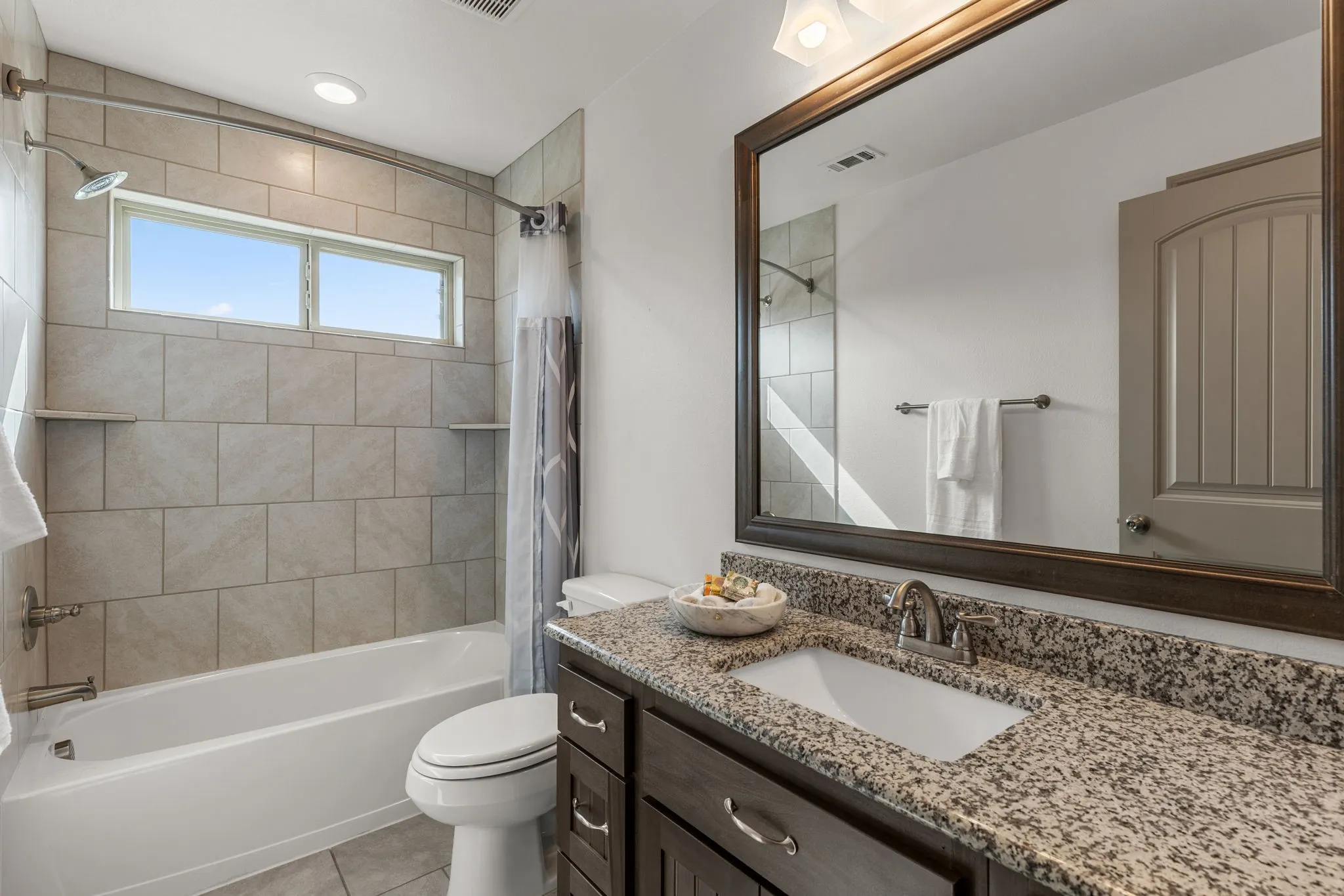 Single Family Residence For Sale in Palo Pinto County , 1626 Sawtooth Mountain Road, Graford, Texas 76449, 3 Bedrooms, 3 Bathrooms, 2 Garage spaces, 2,109 Sqft, built in 2017, Price $535,000, mls#21349587, Real Estate Agent in Graford, Homes For Sale in Palo Pinto county, Homes For Sale in Graford, Realtor in Graford Texas, Real Estate Brokerage Independent Realty Texas, Luminita Cordes Realtor