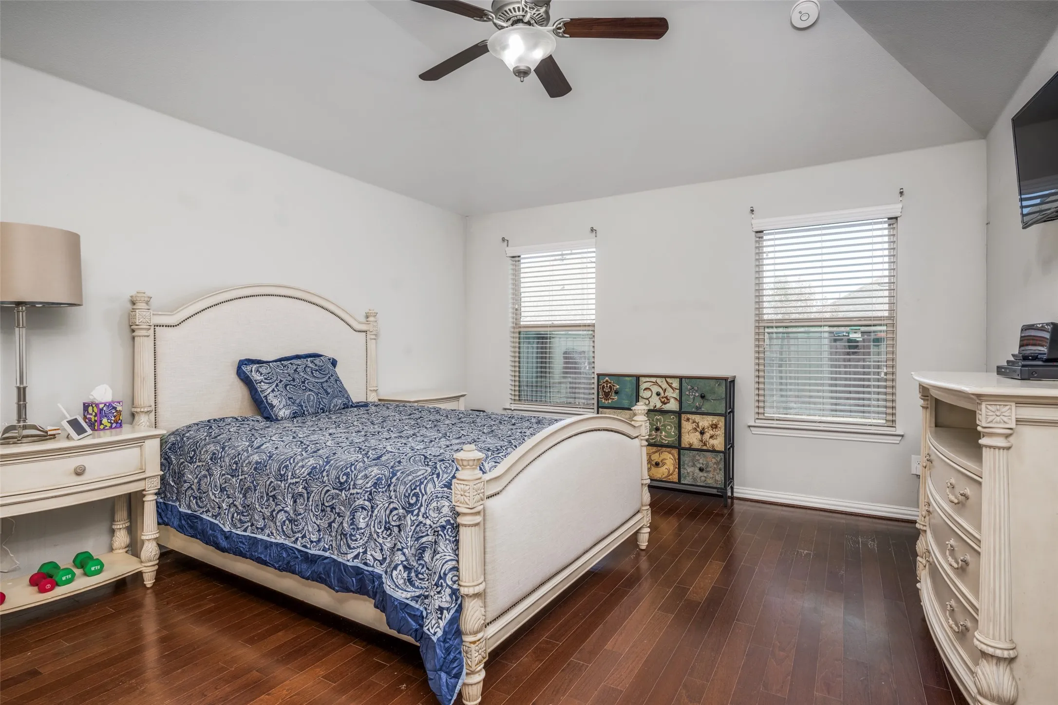 Single Family Residence For Sale in Denton County , 1913 Pavilion Lane, Denton, Texas 76210, 4 Bedrooms, 2 Bathrooms, 2 Garage spaces, 1,874 Sqft, built in 2017, Price $389,900, mls#21350084, Real Estate Agent in Denton, Homes For Sale in Denton county, Homes For Sale in Denton, Realtor in Denton Texas, Real Estate Brokerage Independent Realty Texas, Luminita Cordes Realtor