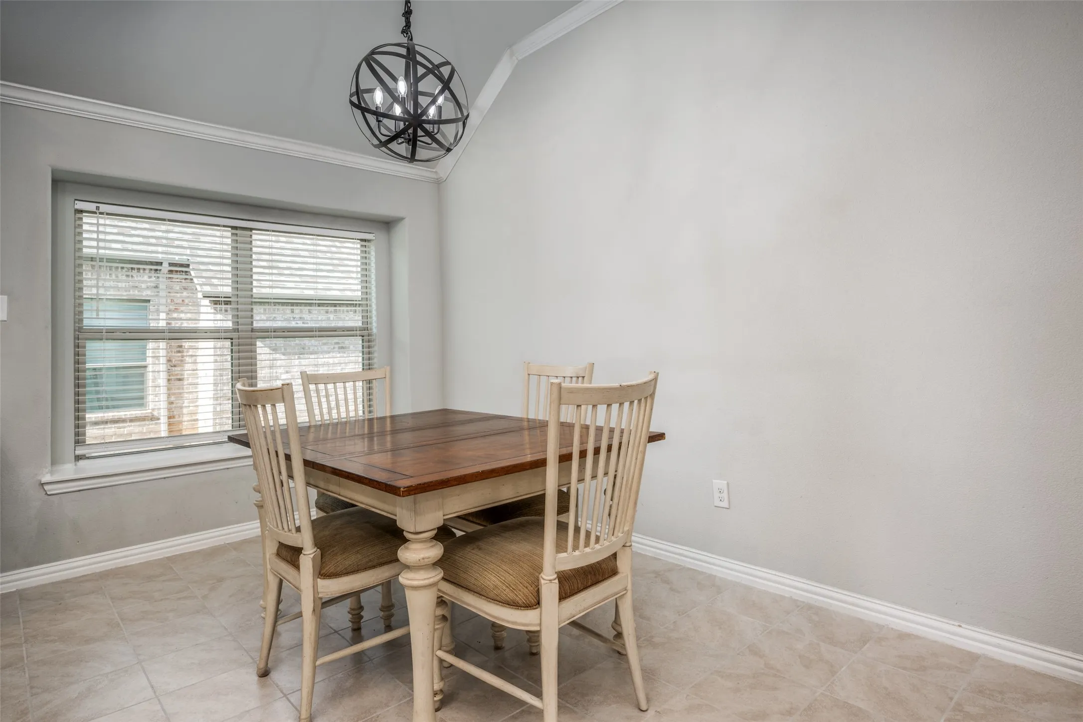 Single Family Residence For Sale in Denton County , 1913 Pavilion Lane, Denton, Texas 76210, 4 Bedrooms, 2 Bathrooms, 2 Garage spaces, 1,874 Sqft, built in 2017, Price $389,900, mls#21350084, Real Estate Agent in Denton, Homes For Sale in Denton county, Homes For Sale in Denton, Realtor in Denton Texas, Real Estate Brokerage Independent Realty Texas, Luminita Cordes Realtor