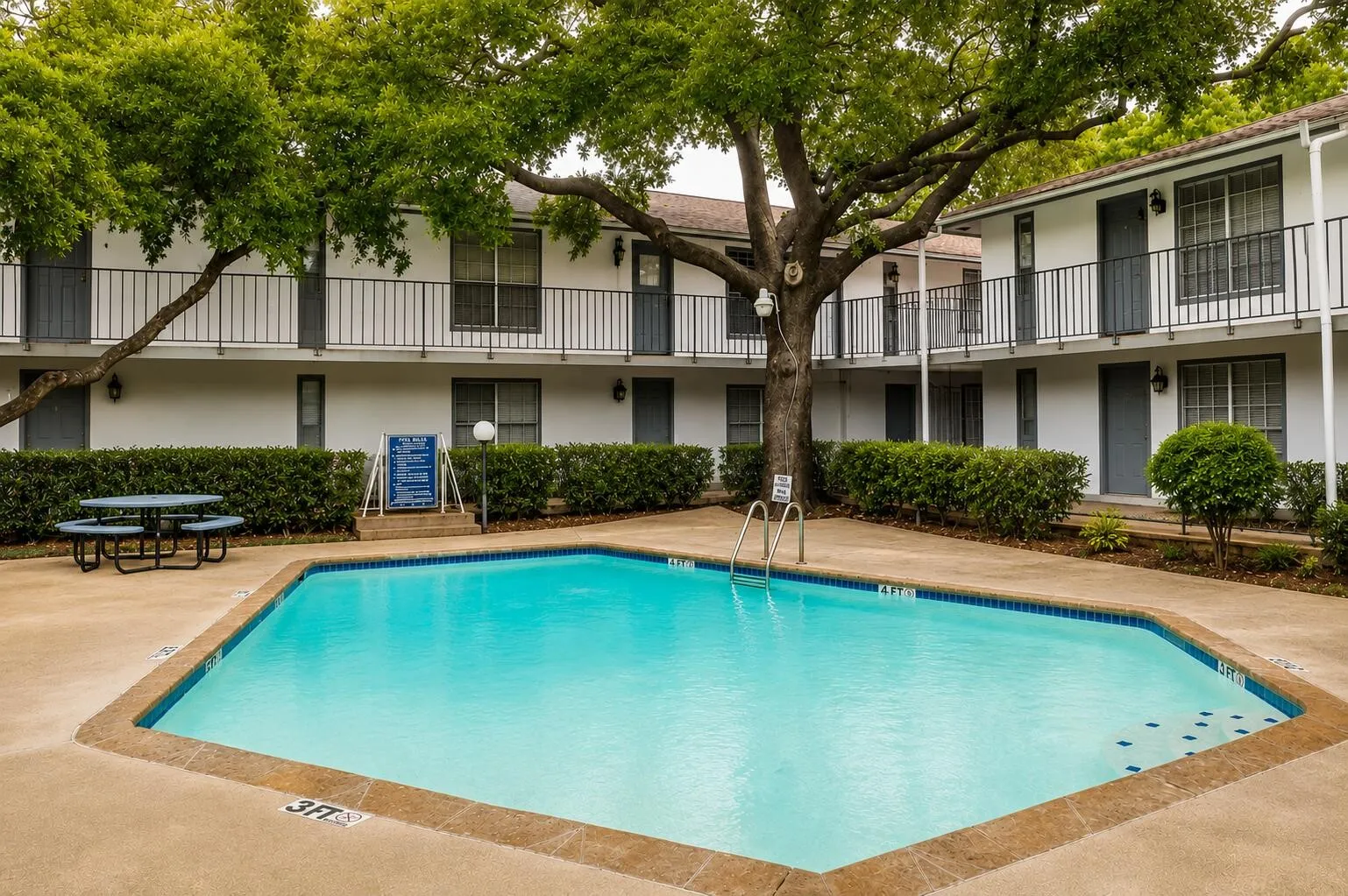 Condominium For Sale in Dallas County , 12888 Montfort Drive 163, Dallas, Texas 75230, 1 Bedroom, 1 Bathroom, Garage spaces, 672 Sqft, built in 1968, mls#21350091, Real Estate Agent in Dallas, Homes For Sale in Dallas county, Homes For Sale in Dallas, Realtor in Dallas Texas, Real Estate Brokerage Independent Realty Texas, Luminita Cordes Realtor