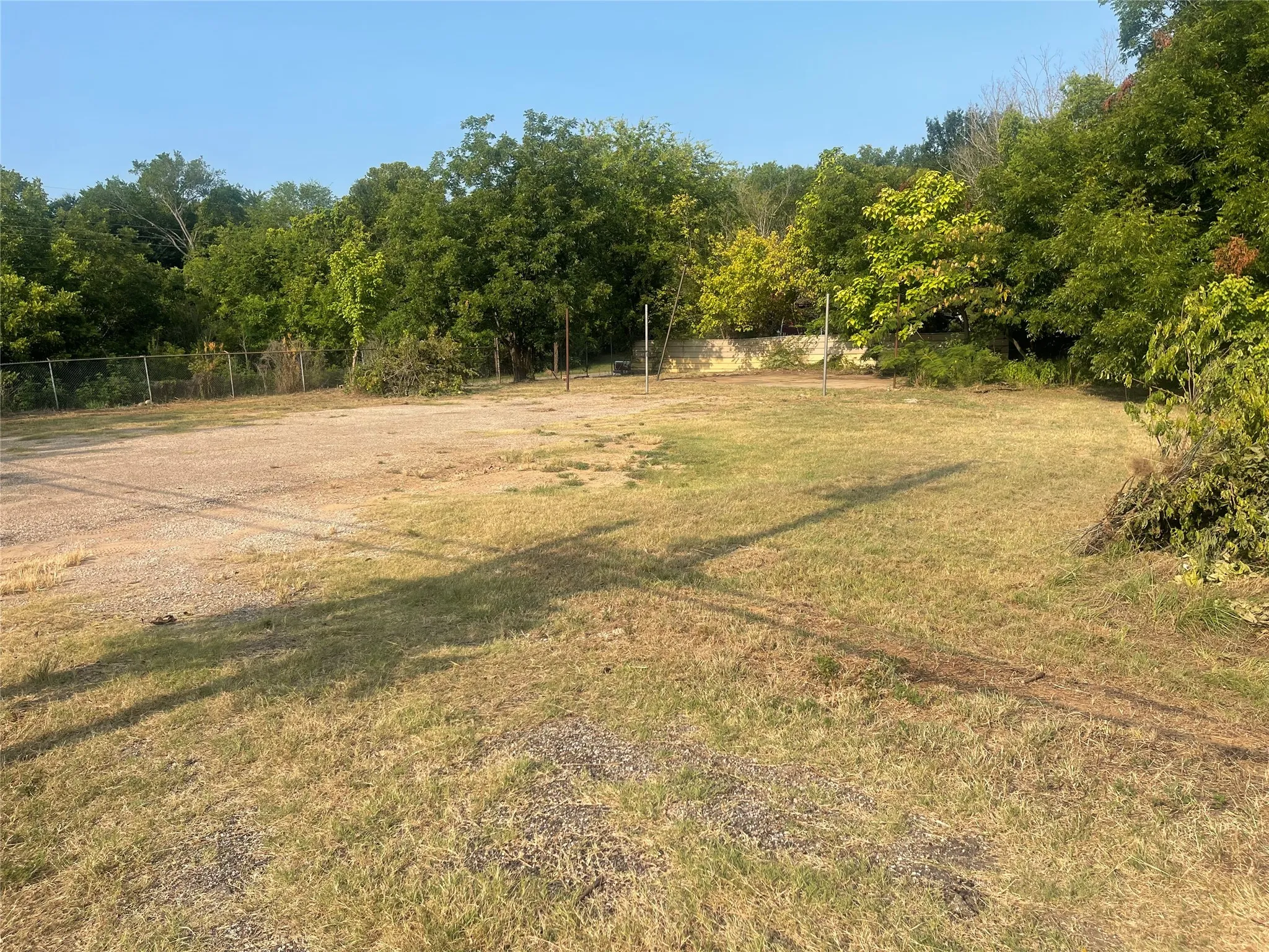 Unimproved Land For Sale in Wood County , 512 S Johnson Street, Mineola, Texas 75773, 0, 0, Garage spaces, 0 Sqft, built in 0, Price $49,900, mls#21350066, Real Estate Agent in Mineola, Homes For Sale in Wood county, Homes For Sale in Mineola, Realtor in Mineola Texas, Real Estate Brokerage Independent Realty Texas, Luminita Cordes Realtor