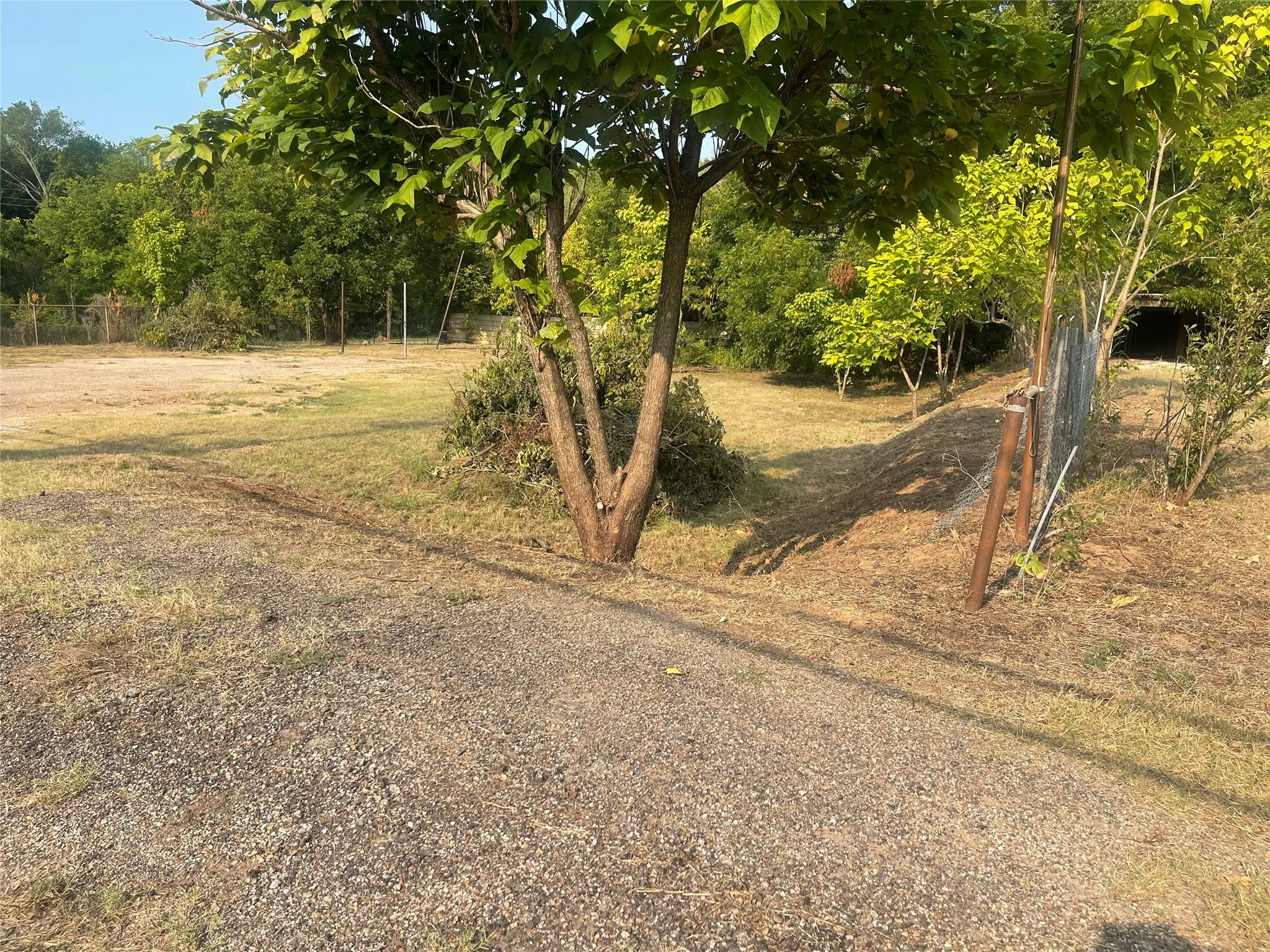 Unimproved Land For Sale in Wood County , 512 S Johnson Street, Mineola, Texas 75773, 0, 0, Garage spaces, 0 Sqft, built in 0, Price $49,900, mls#21350066, Real Estate Agent in Mineola, Homes For Sale in Wood county, Homes For Sale in Mineola, Realtor in Mineola Texas, Real Estate Brokerage Independent Realty Texas, Luminita Cordes Realtor