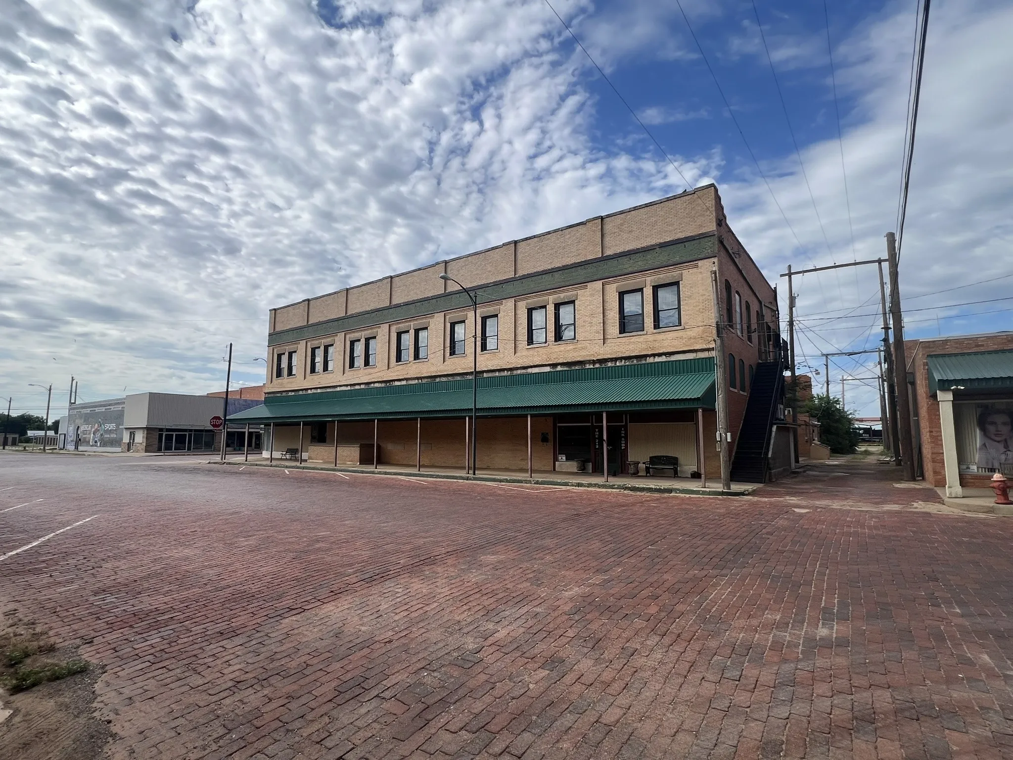 Retail For Sale in Childress County , 141 N Main Street, Childress, Texas 79201, 0, 0, Garage spaces, 0 Sqft, built in 1908, Price $485,000, mls#21350089, Real Estate Agent in Childress, Homes For Sale in Childress county, Homes For Sale in Childress, Realtor in Childress Texas, Real Estate Brokerage Independent Realty Texas, Luminita Cordes Realtor