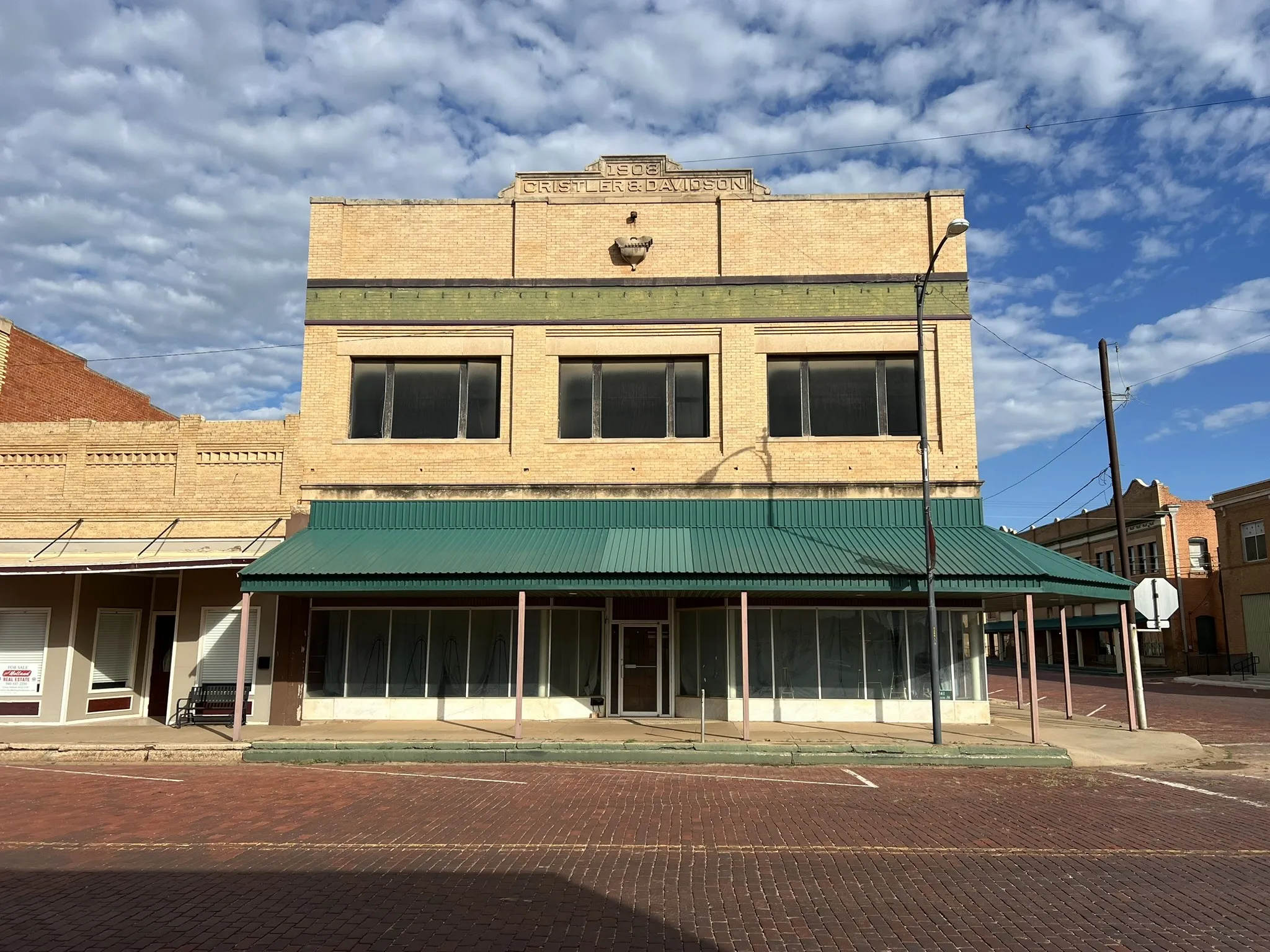 Retail For Sale in Childress County , 141 N Main Street, Childress, Texas 79201, 0, 0, Garage spaces, 0 Sqft, built in 1908, Price $485,000, mls#21350089, Real Estate Agent in Childress, Homes For Sale in Childress county, Homes For Sale in Childress, Realtor in Childress Texas, Real Estate Brokerage Independent Realty Texas, Luminita Cordes Realtor