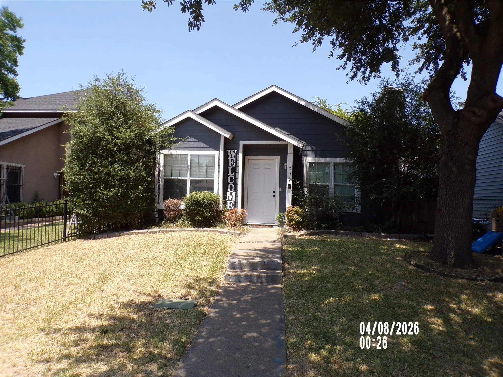 Single Family Residence For Sale in Dallas County , 10327 WHITINGHAM Drive, Dallas, Texas 75227, 3 Bedrooms, 2 Bathrooms, Garage spaces, 1,104 Sqft, built in 1985, Price $215,000, mls#21349724, Real Estate Agent in Dallas, Homes For Sale in Dallas county, Homes For Sale in Dallas, Realtor in Dallas Texas, Real Estate Brokerage Independent Realty Texas, Luminita Cordes Realtor