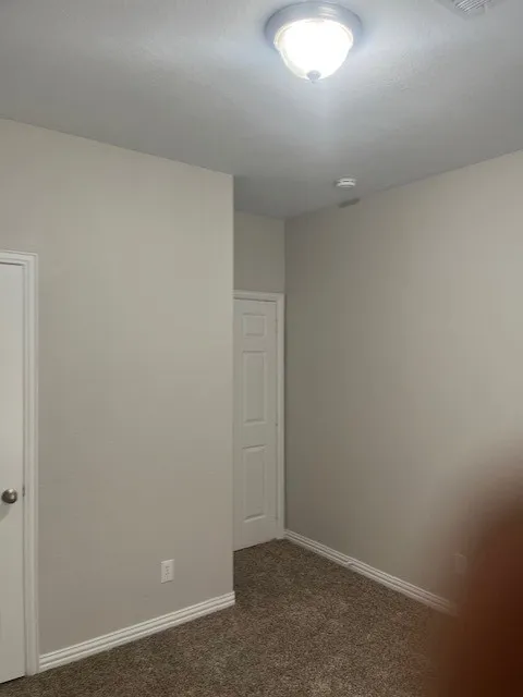 Single Family Residence For Rent in Dallas County , 811 Edd Road, Dallas, Texas 75253, 4 Bedroom, 2 Bathroom, 2 Garage spaces, 1,597 Sqft, built in 2005, mls#21349153, Real Estate Agent in Dallas, Homes For Rent in Dallas county, Homes For Rent in Dallas, Realtor in Dallas Texas, Real Estate Brokerage Independent Realty Texas, Luminita Cordes Realtor