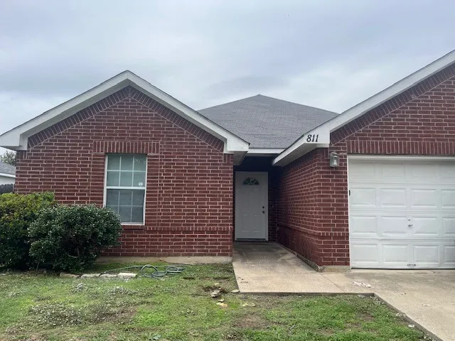 Single Family Residence For Rent in Dallas County , 811 Edd Road, Dallas, Texas 75253, 4 Bedroom, 2 Bathroom, 2 Garage spaces, 1,597 Sqft, built in 2005, mls#21349153, Real Estate Agent in Dallas, Homes For Rent in Dallas county, Homes For Rent in Dallas, Realtor in Dallas Texas, Real Estate Brokerage Independent Realty Texas, Luminita Cordes Realtor